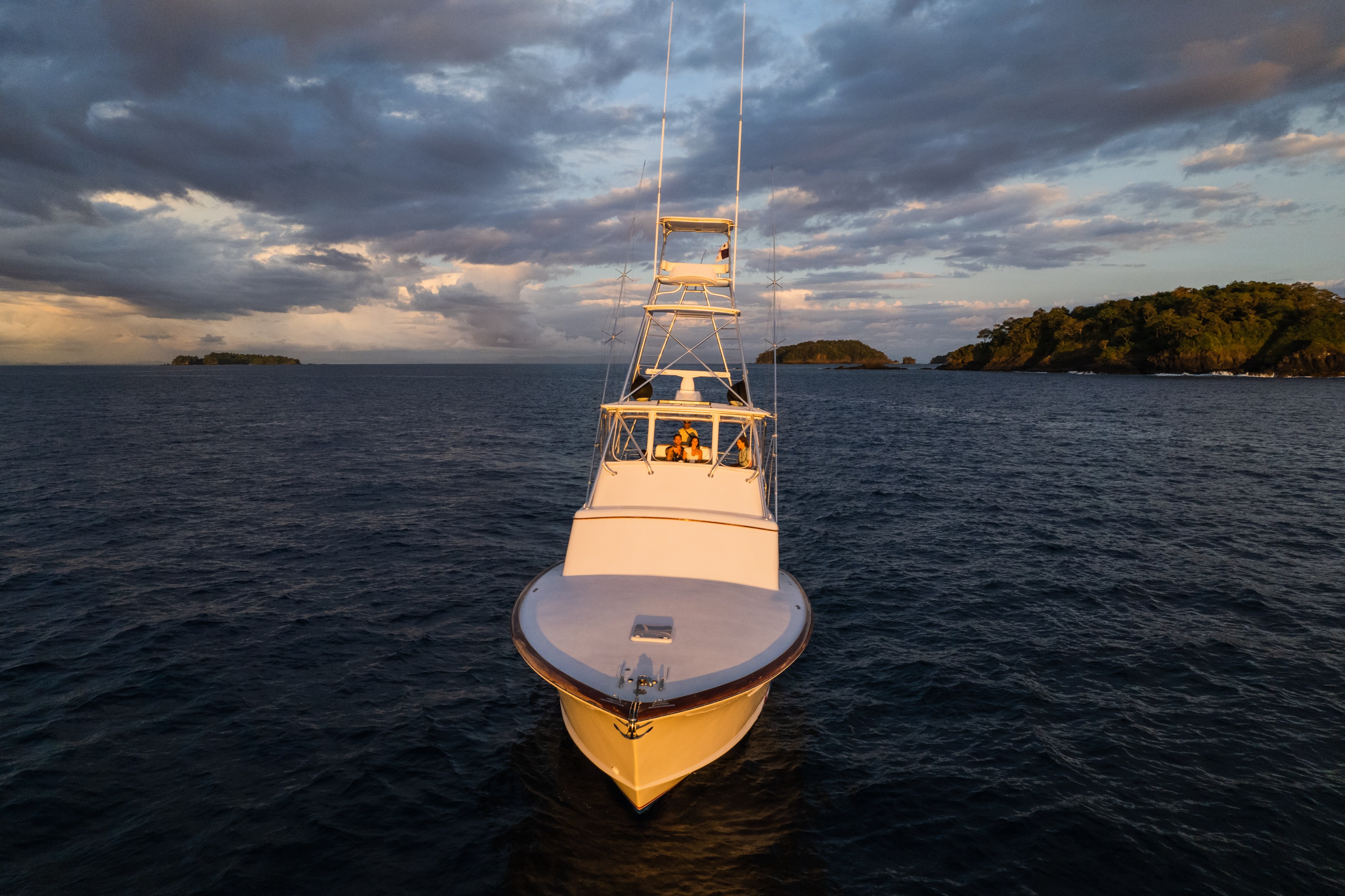 PA- Islas Secas-cavada boat.jpg