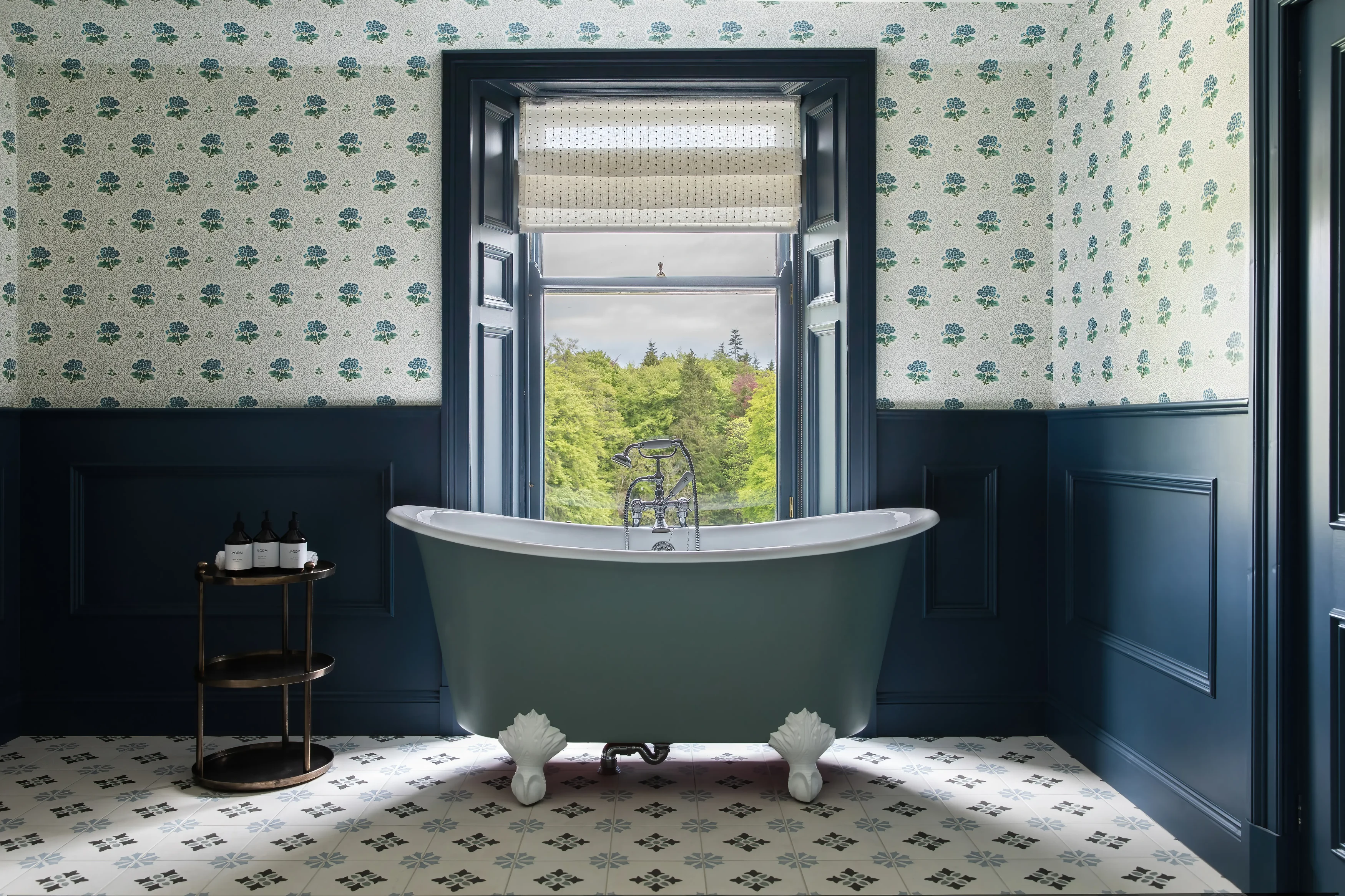 GB-Cromlix House-Bathrom.webp