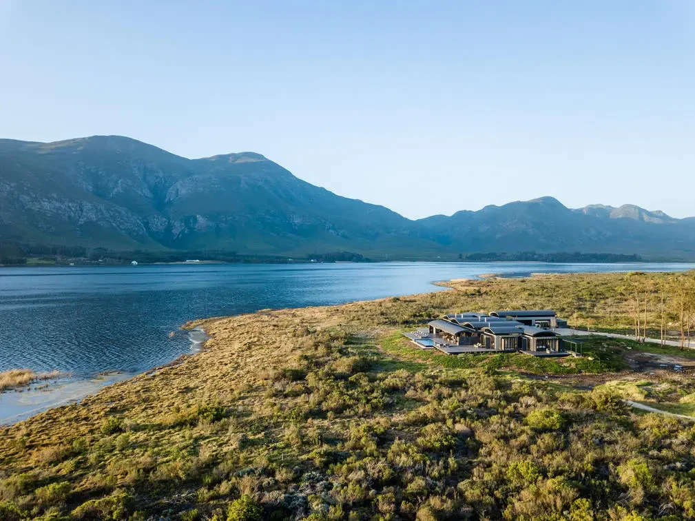 ZA-Perivoli Lagoon House-overview with backdrop.webp