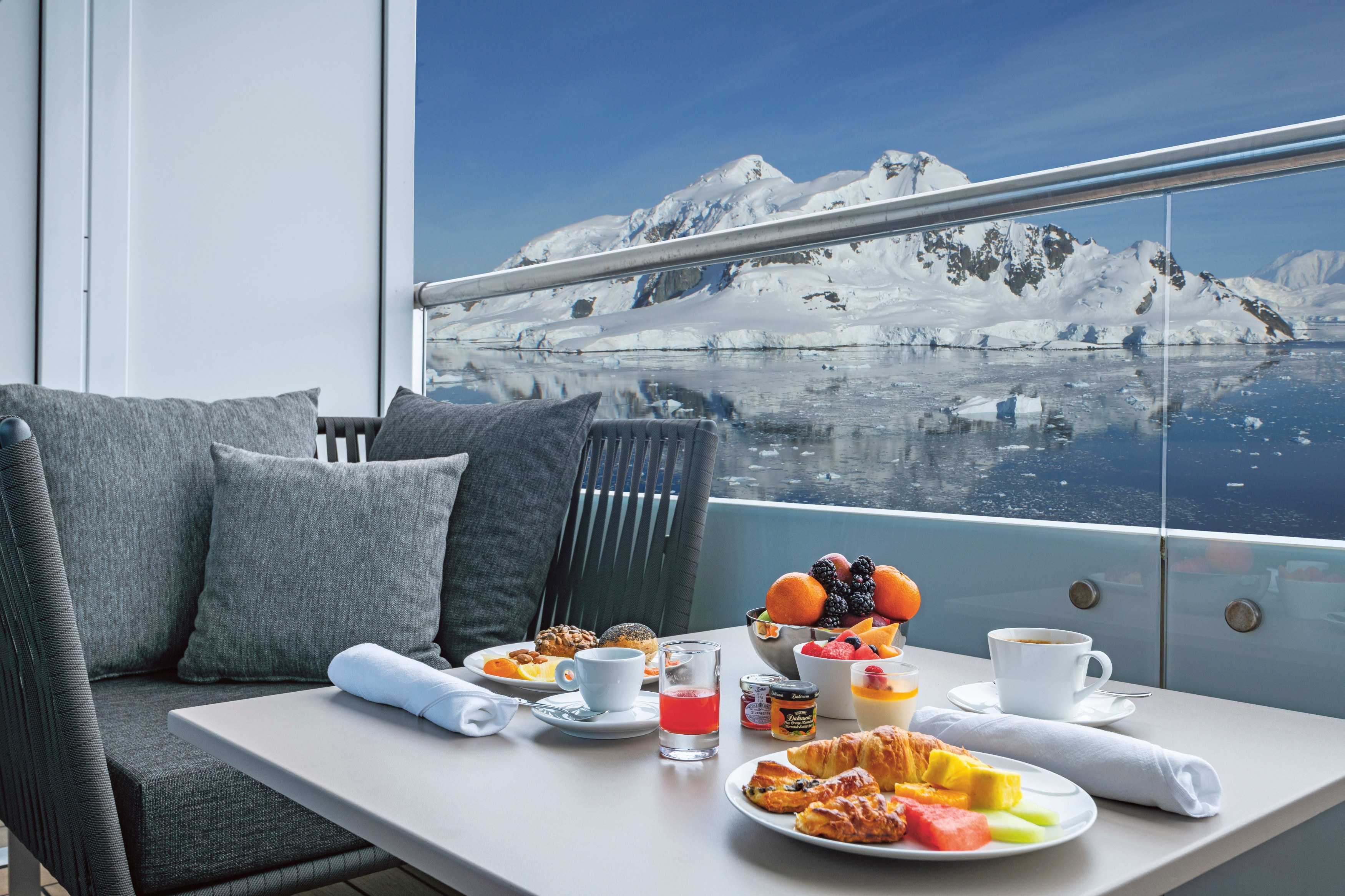 ZP-Scenic-Eclipse-I-Balcony-View.jpg