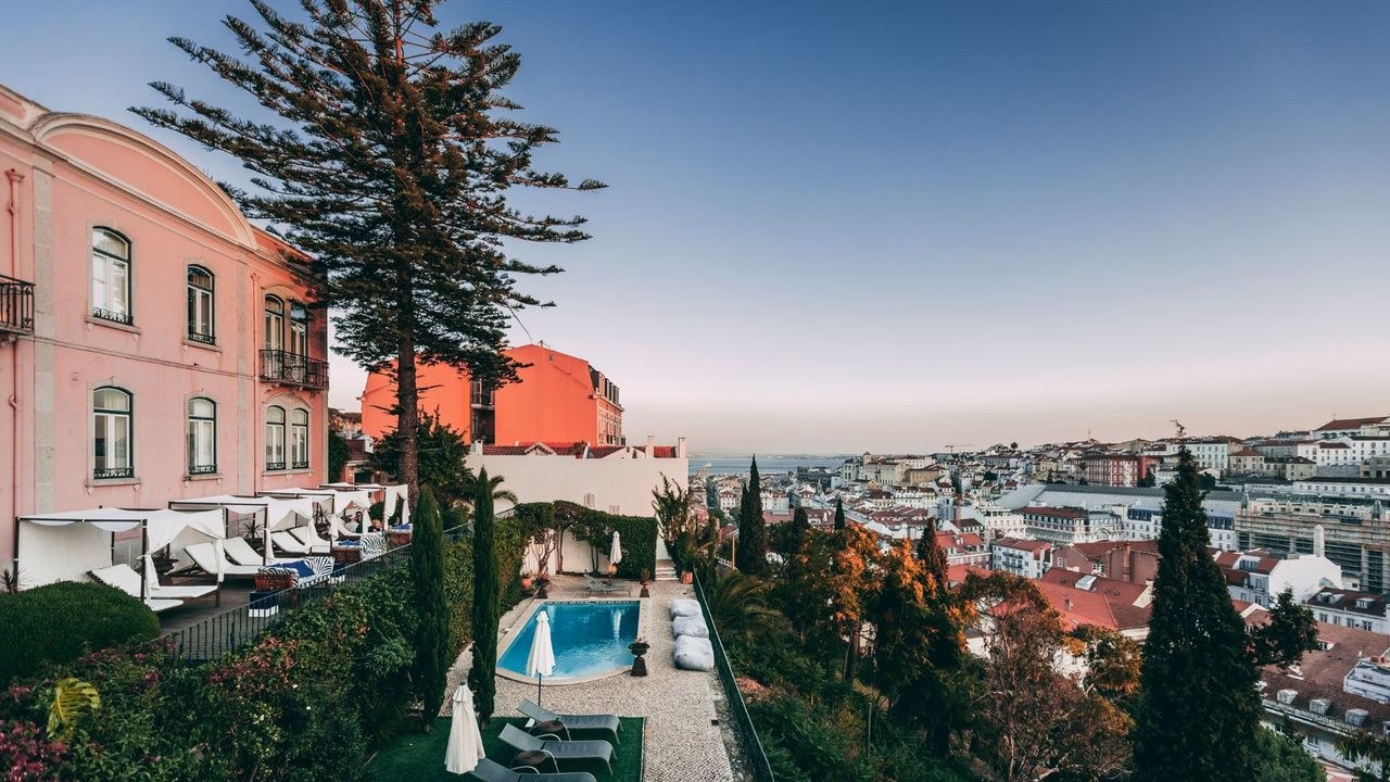 PT-Accommodatie-Torel-Palace-overview-aerial.jpg