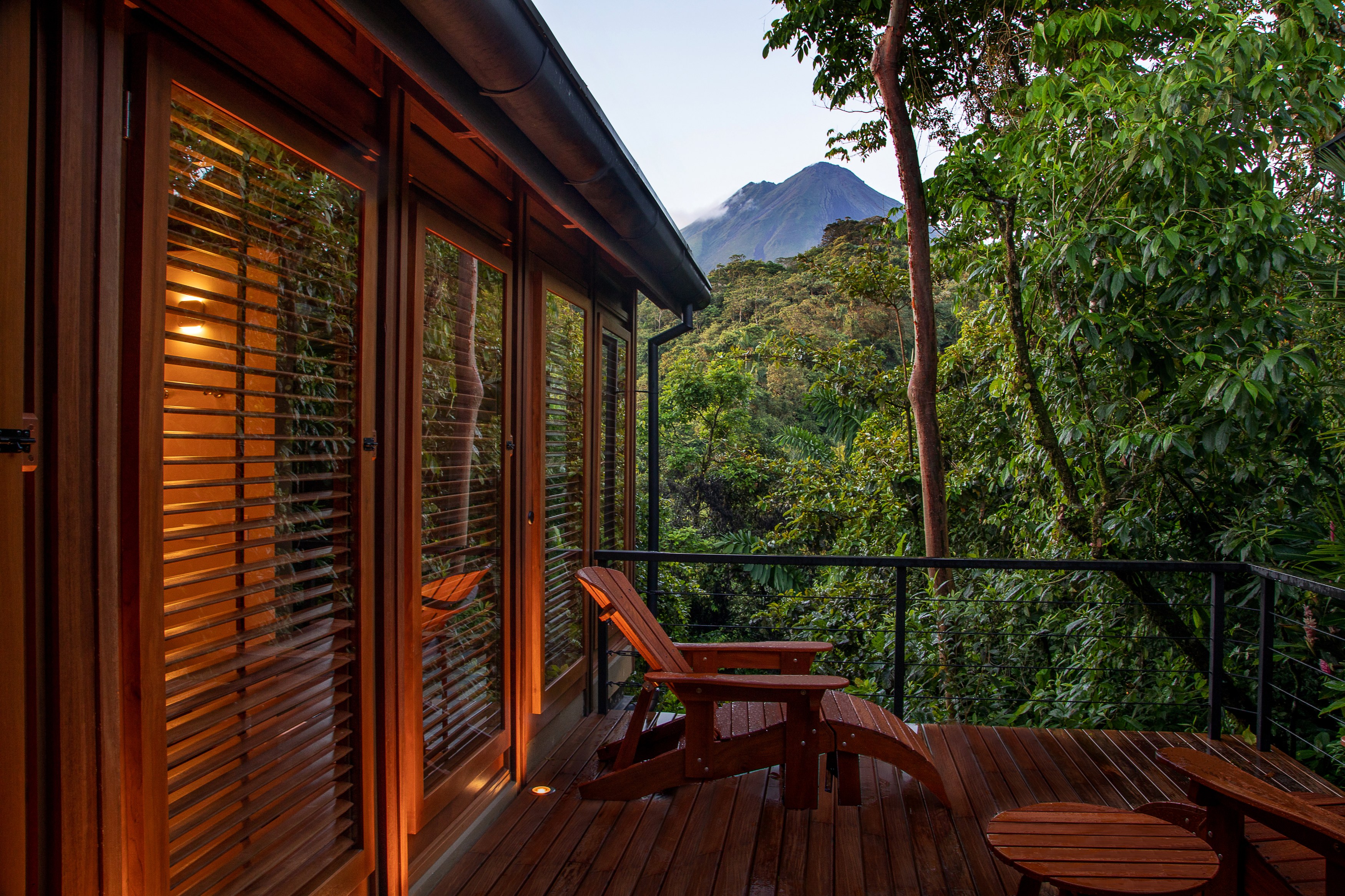 AMOR ARENAL - Canyon Casitas King or Queen (4).jpg