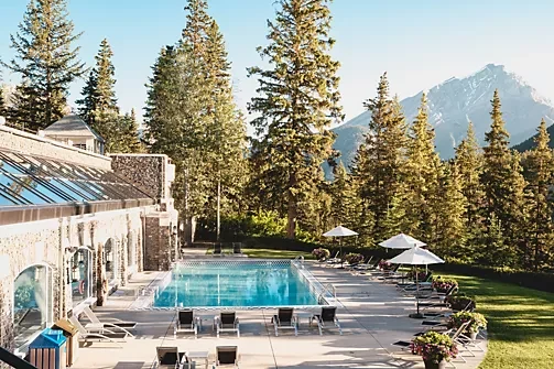 CA - Fairmont Banff Springs - Zwembad.webp