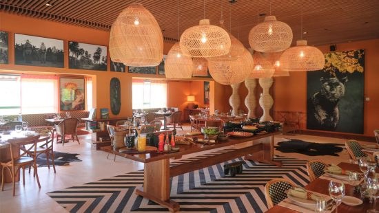BR - Accomodatie - Casa Caiman - Restaurant.jpg