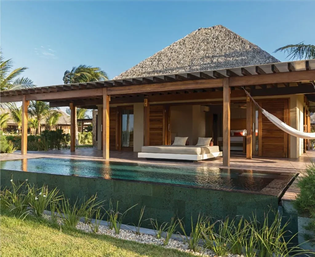 BR-Casana-Pool-Villa.webp