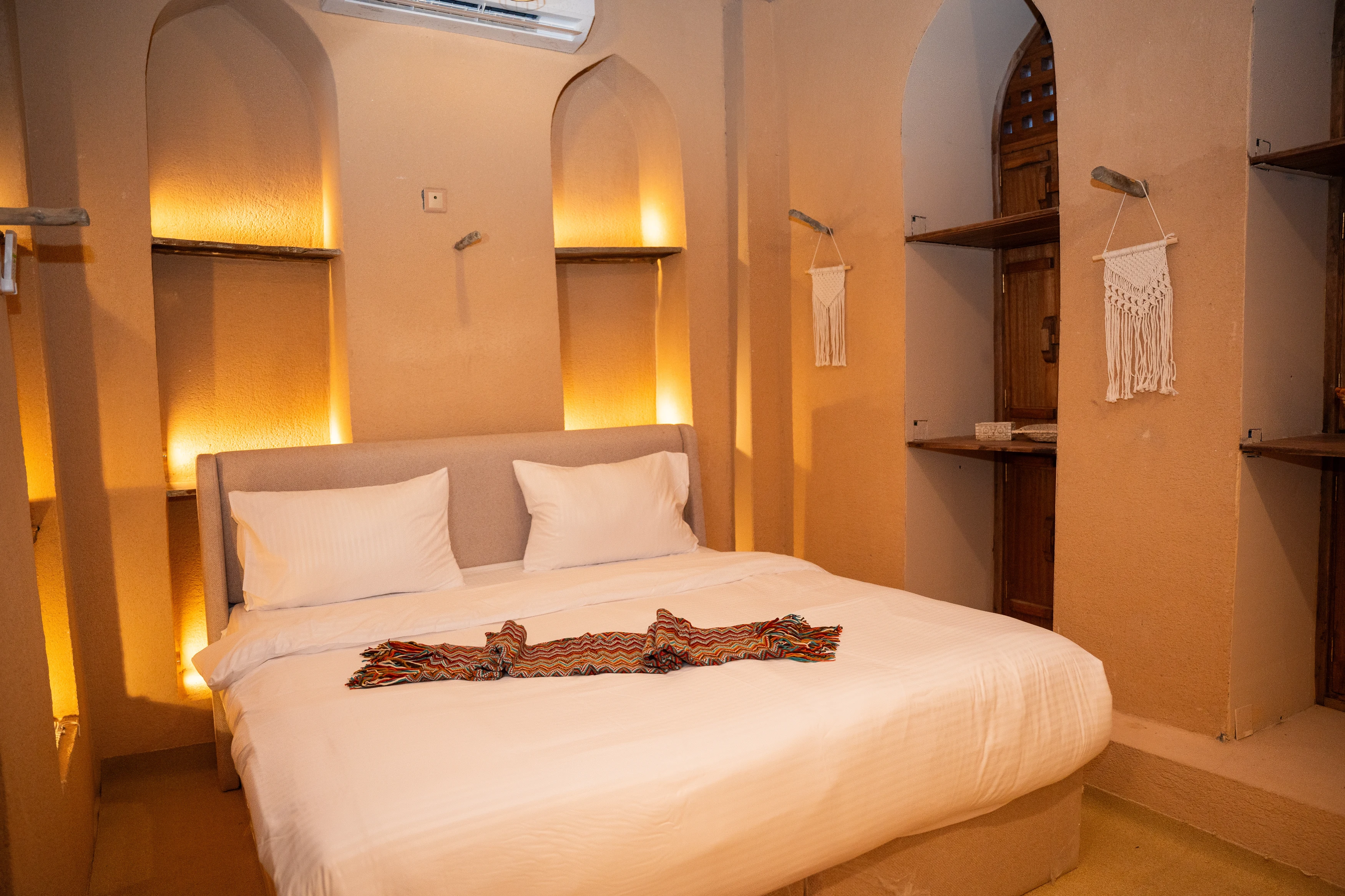 OM - Bait Almuallem by Nomad - Alarsha Room 3.webp