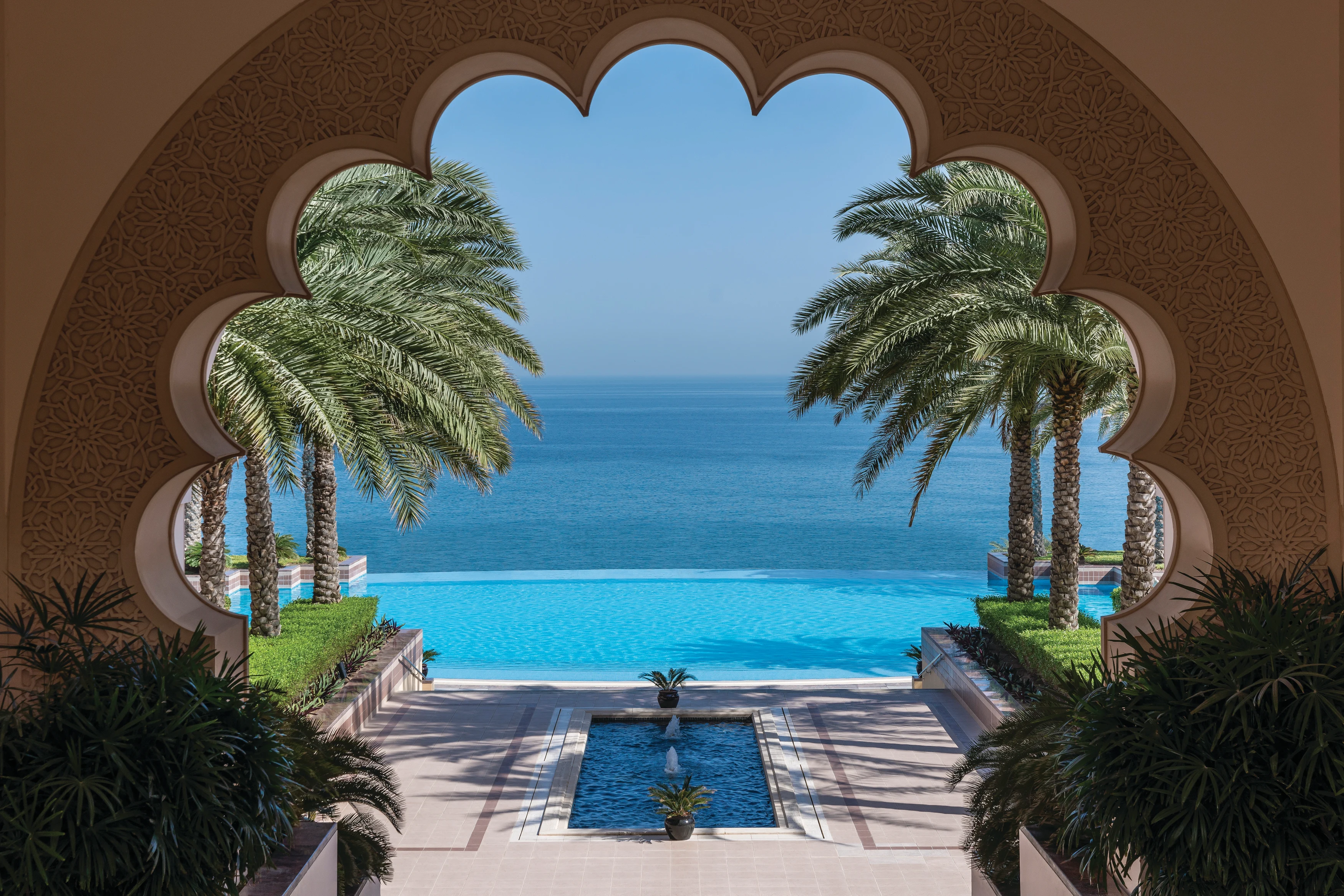 OM - Shangri-La Al Husn Resort & Spa - Courtyard.webp