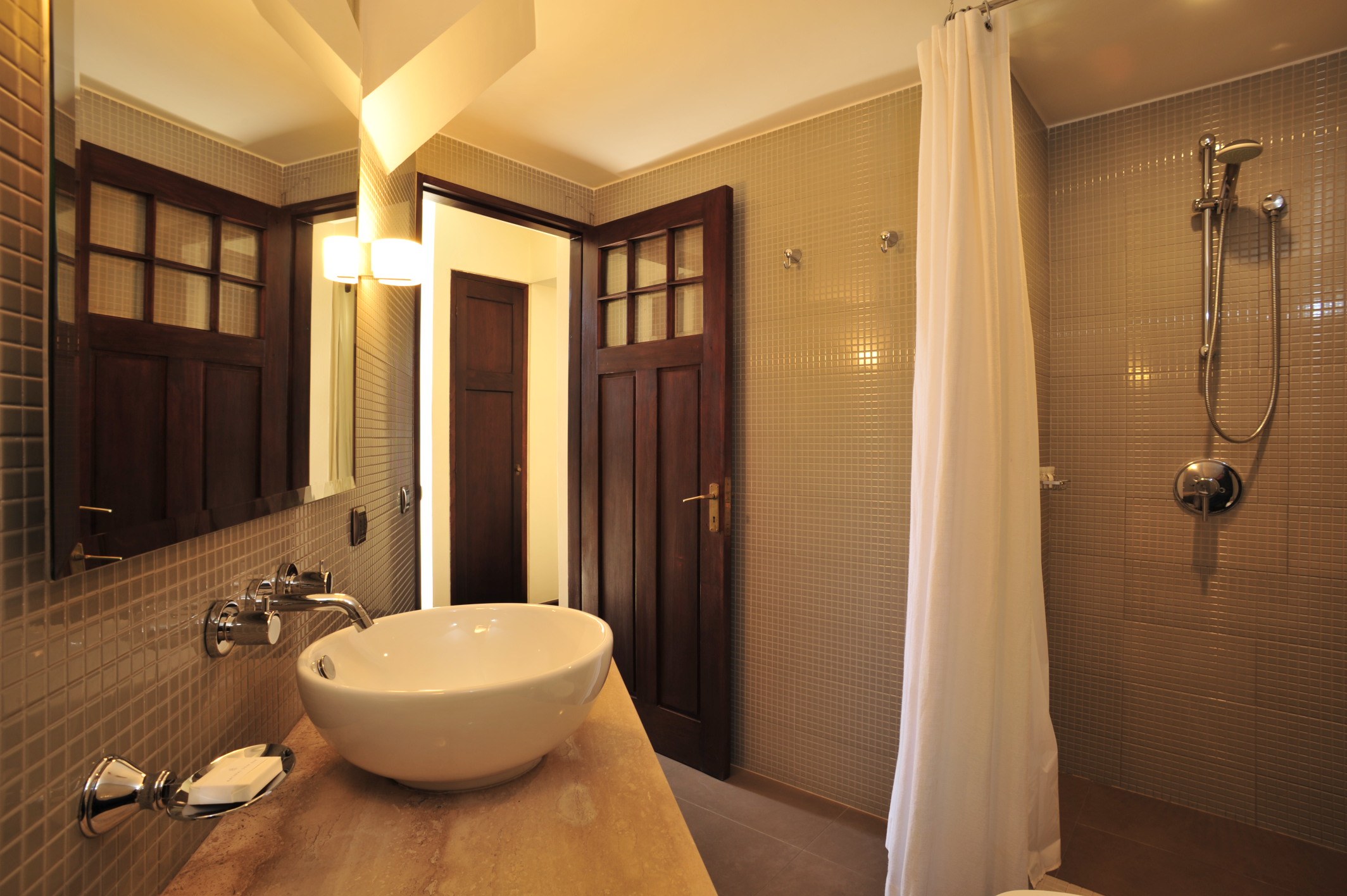 CL - Casa Higueras - bathroom Tradcional 20.JPG