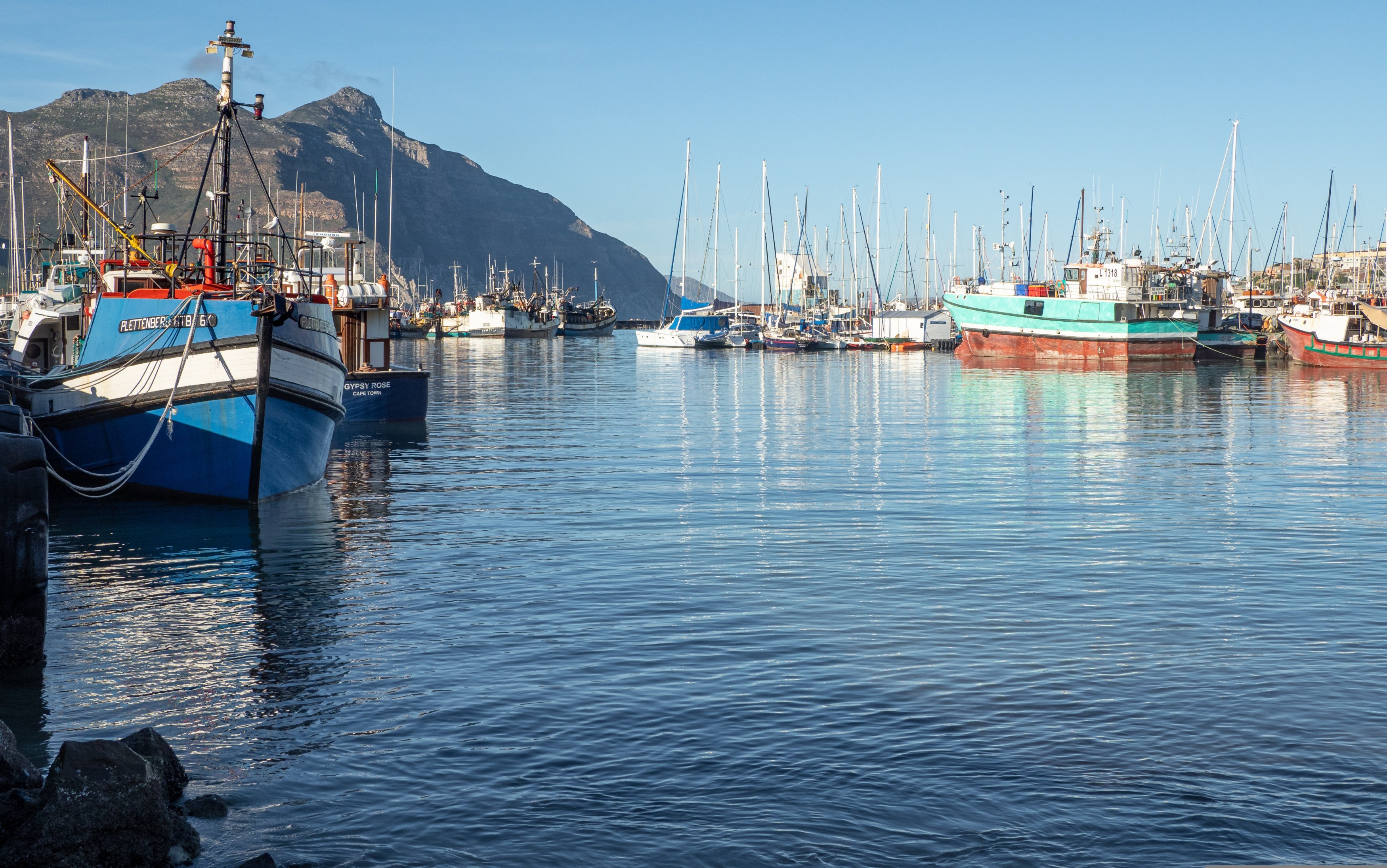 jeanvdmeulen-hout-bay-harbour-3572754.jpg