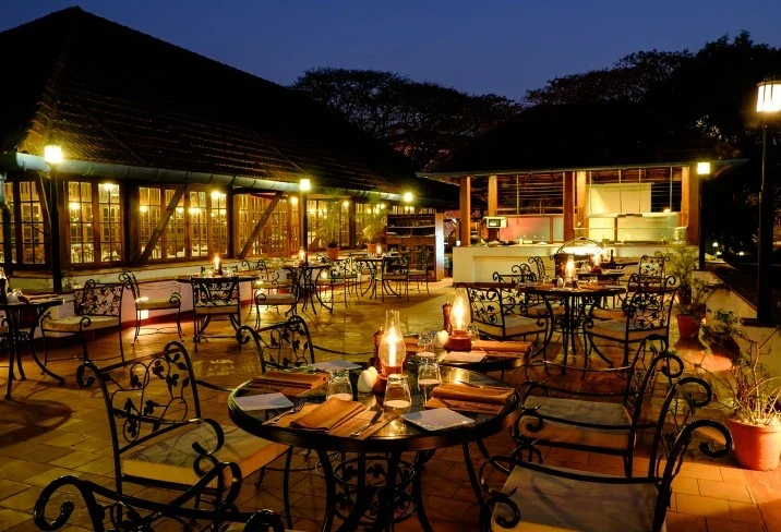 IN-Brunton-Boatyard-Tables-Outside-Night.webp