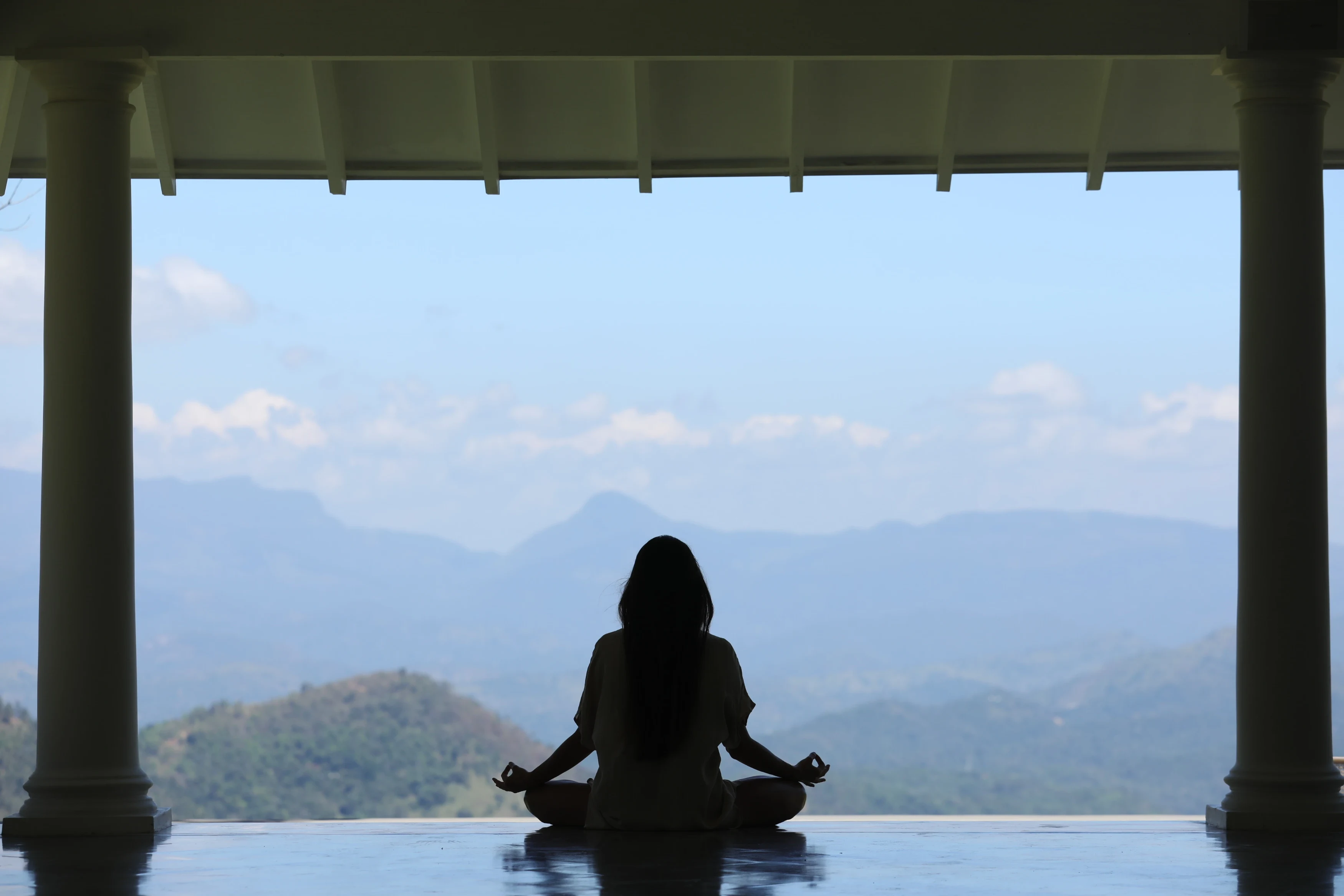 LK-W15-Hanthana-Meditation2.webp