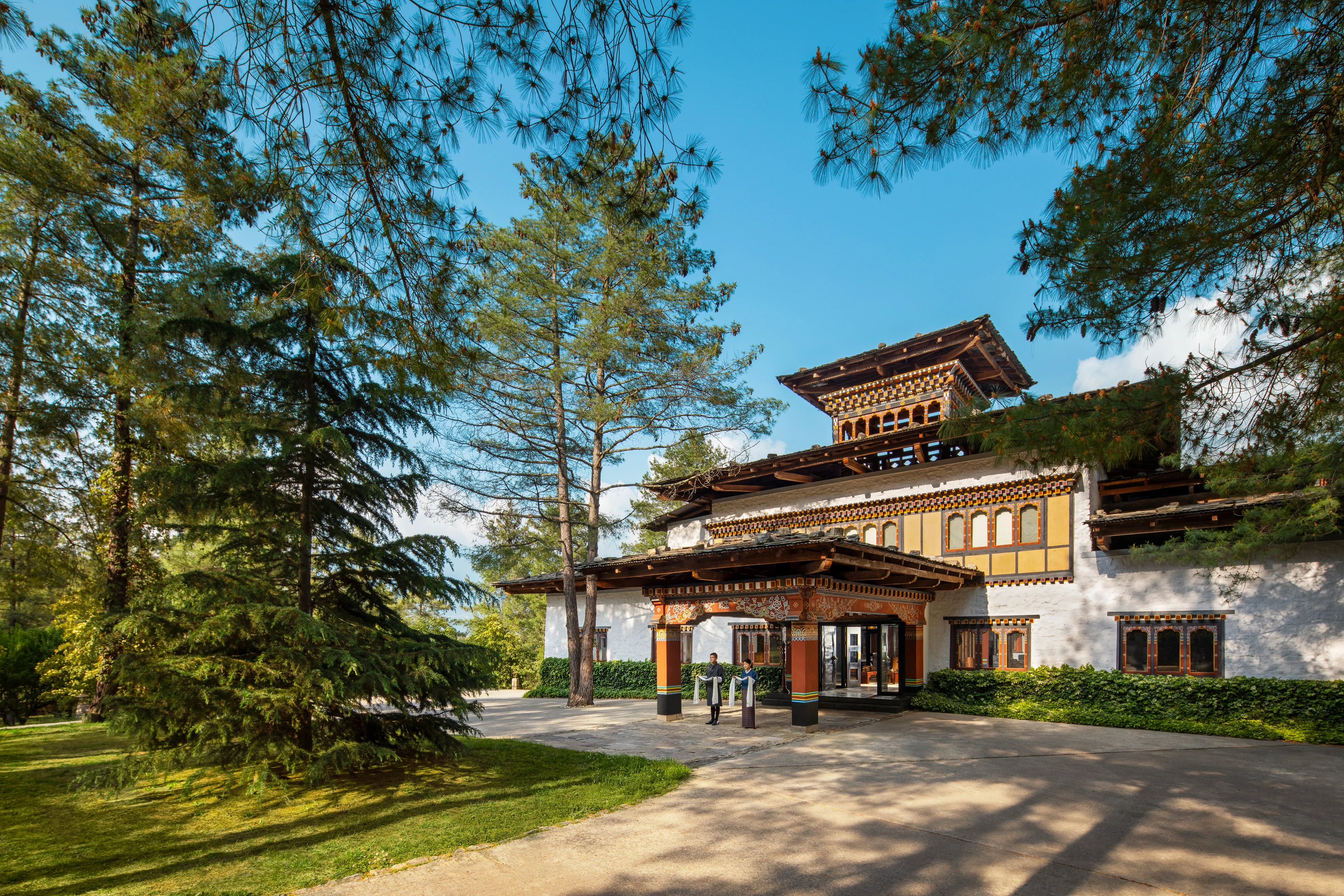 BT-accommodatie-Uma-Paro-Entrance-Front-view.webp
