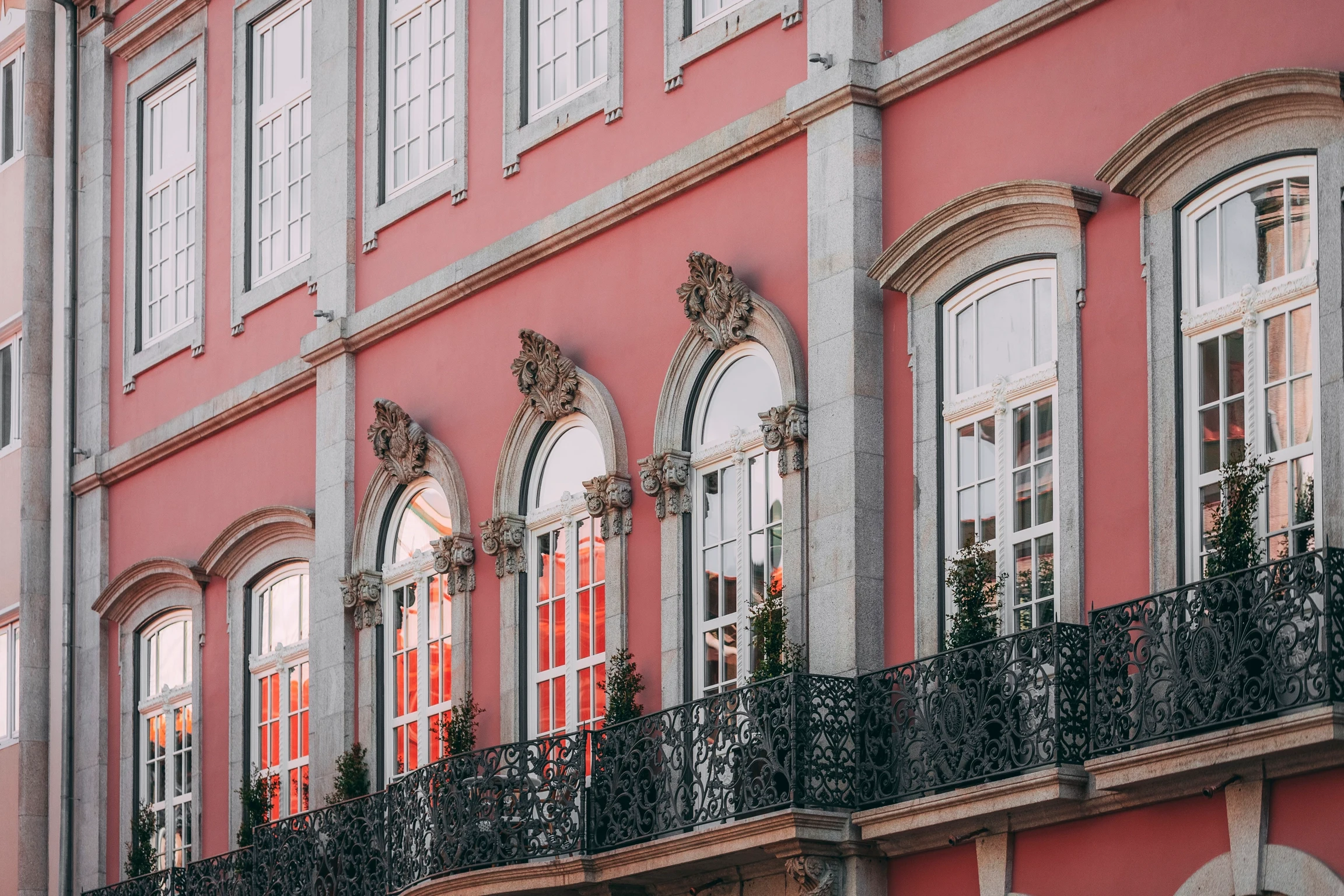 PT - Torel Palace Porto - Building.webp