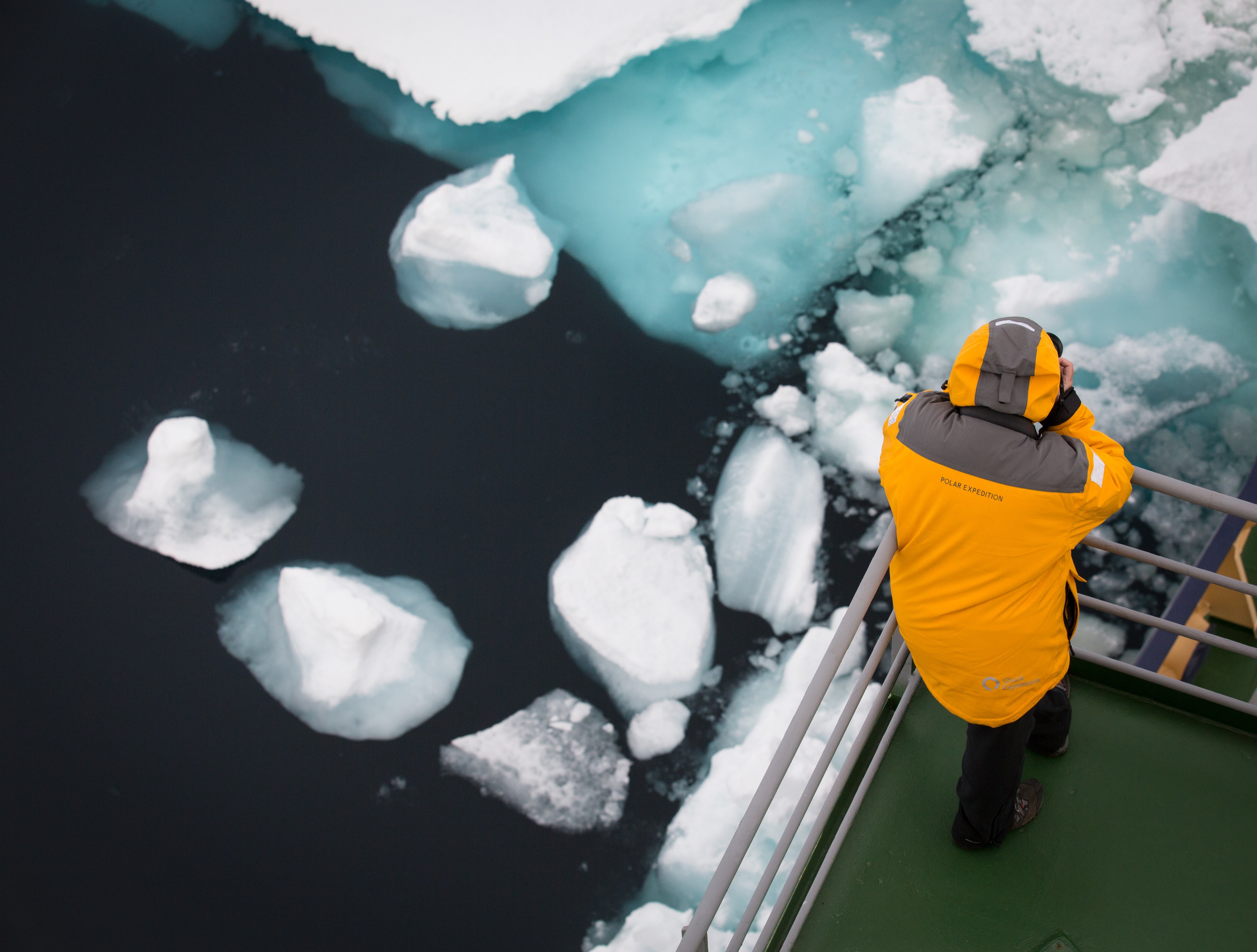NO- Quark expeditions.eastgreenland_2016_acaciajohnson.jpg