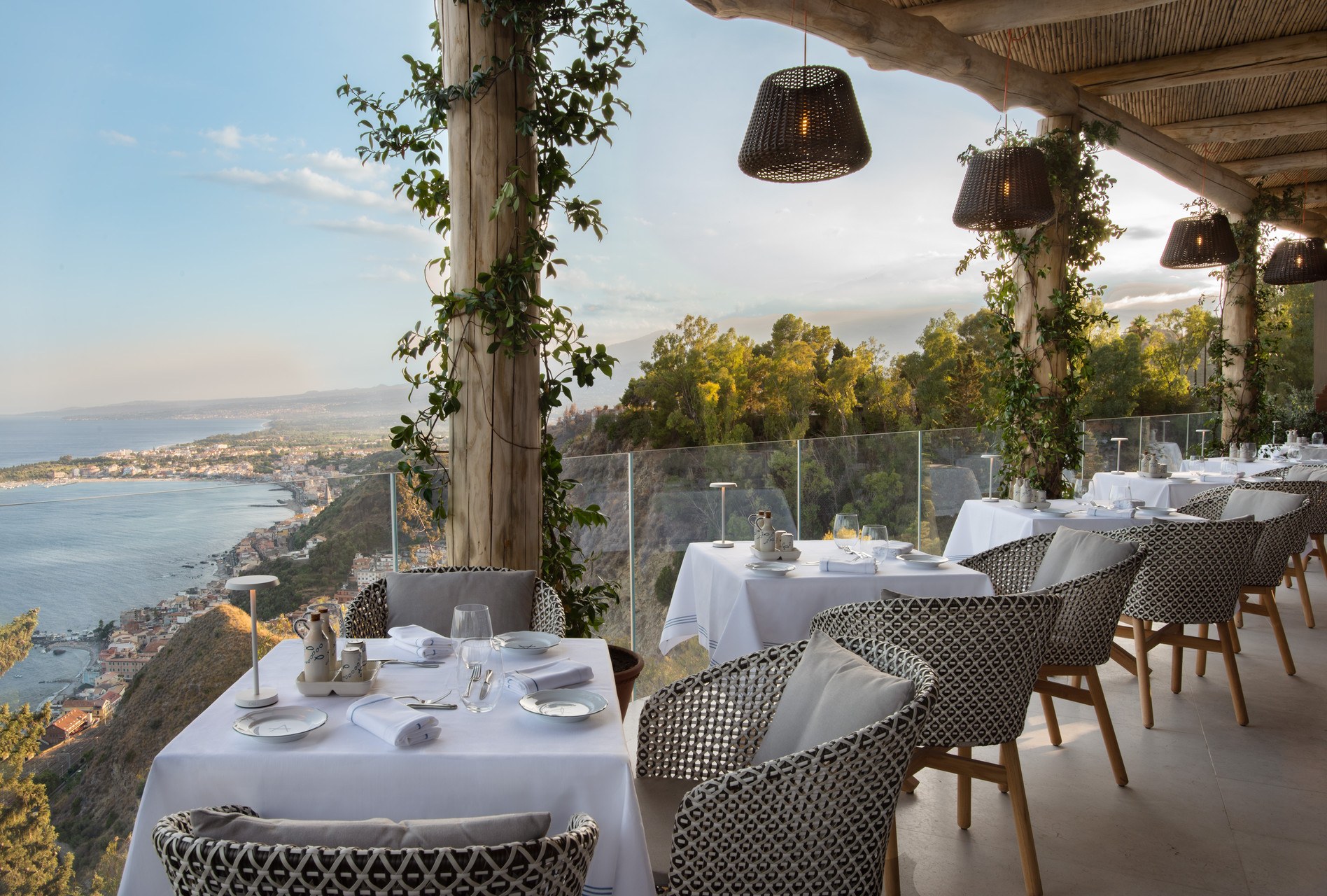 IT - Accommodatie - Four Seasons San Domenico Palace - Dinner with a view.jpg