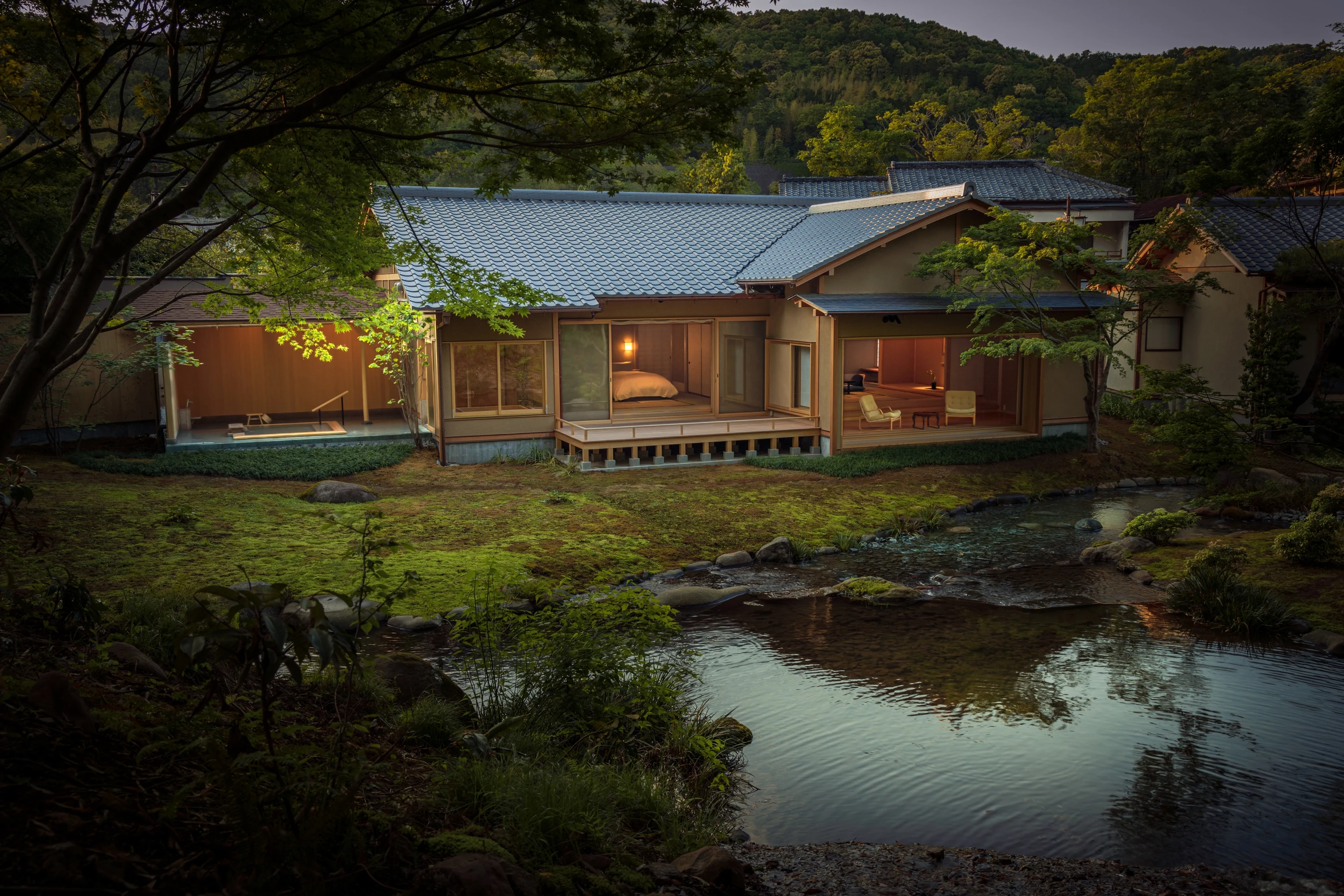 JP-accommodatie-Asaba-Ryokan-panorama-view.webp