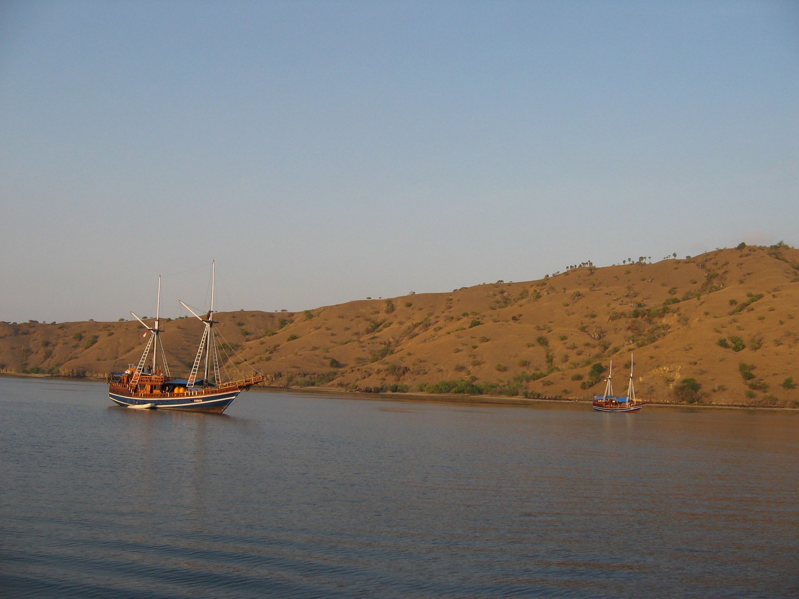 ID - Komodo - Boat (2).jpg