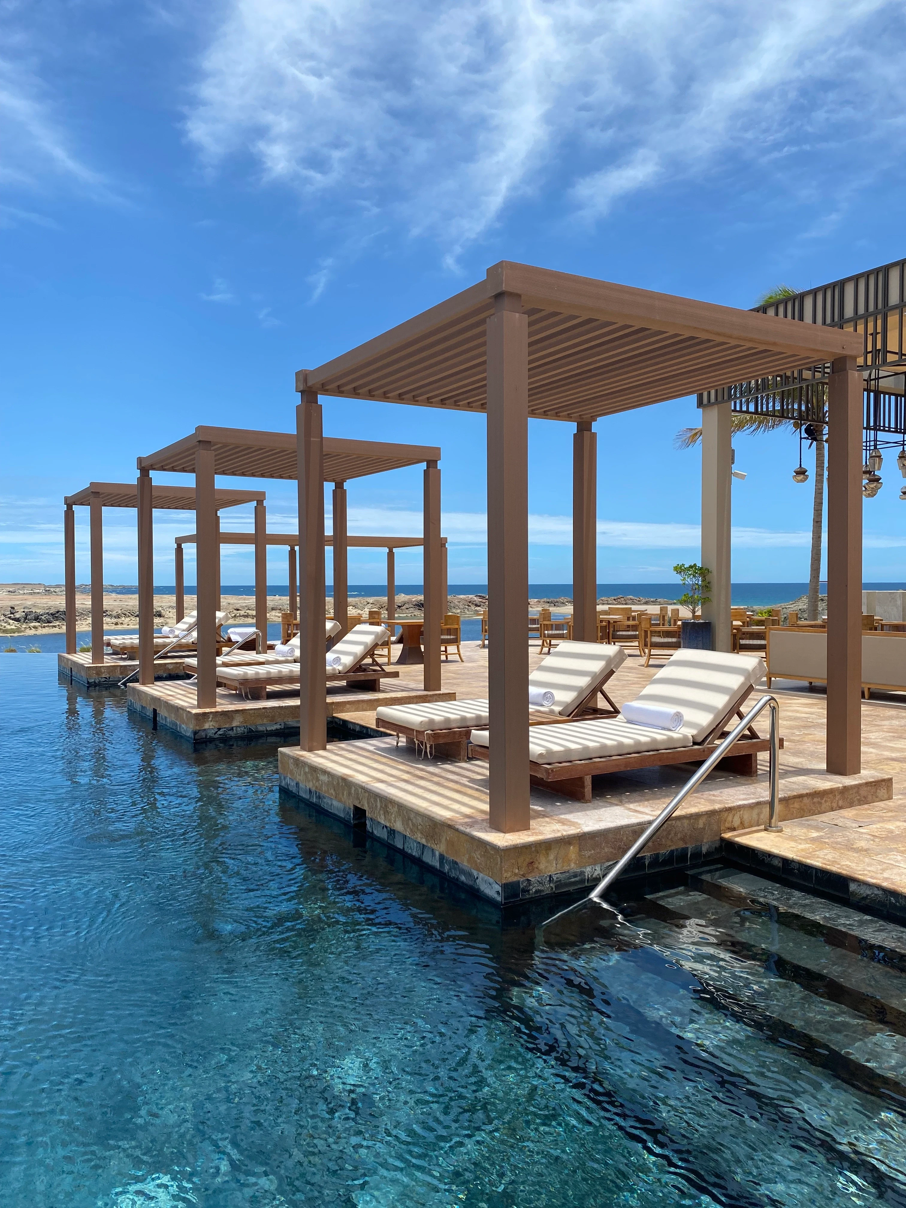 OM-vakantie-Marjolein-pool-Alila-Hinu-Bay (1).webp