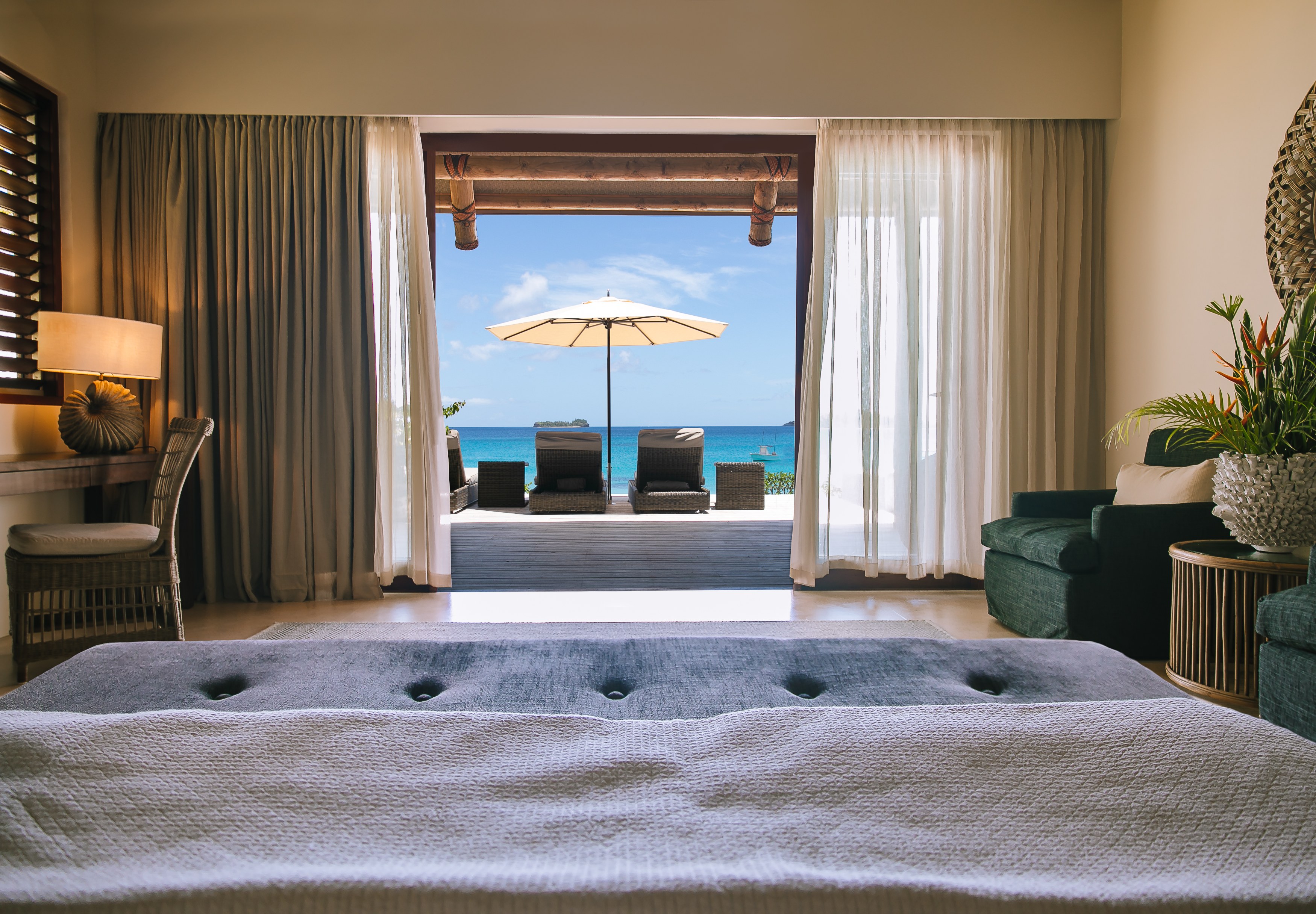 FJ - Accommodatie - Kokomo Private Island - Villa Interior Bedroom 2.jpg