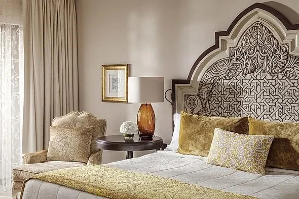AE - One & Only Royal Mirage - Bedroom (2).webp