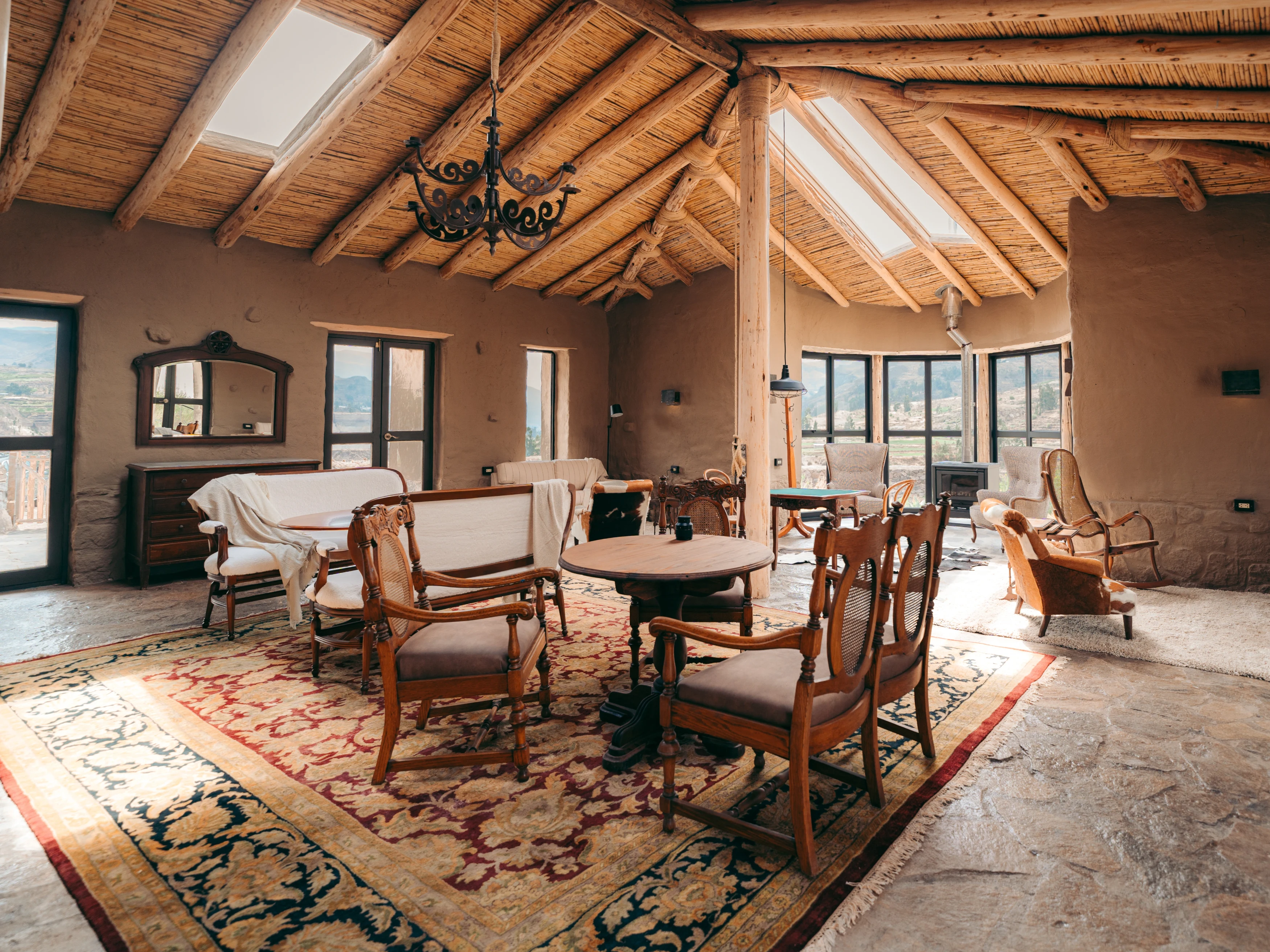 PE - Accommodatie - PUQIO- hotel.webp