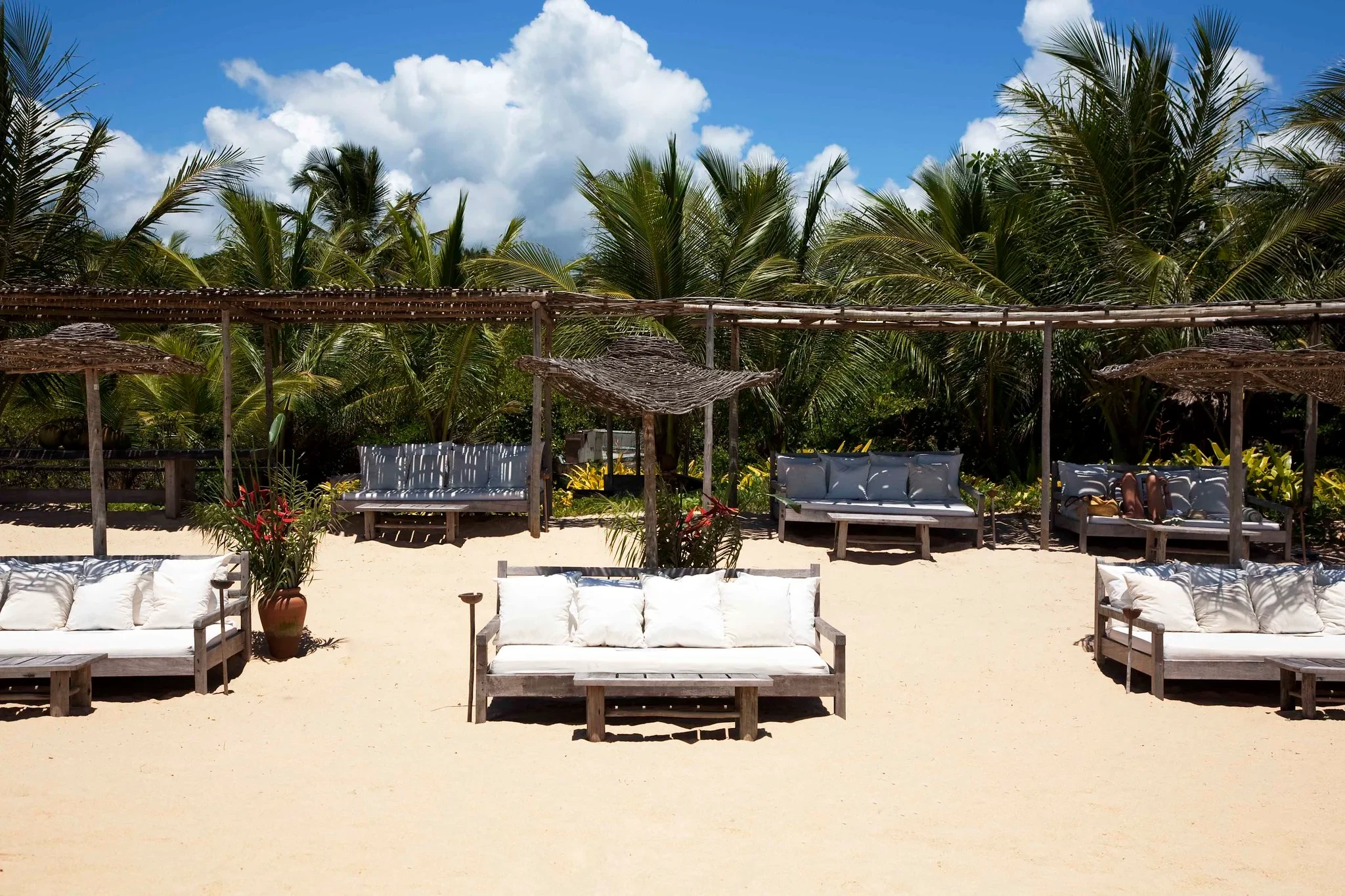 BR-accommodatie-Uxua-beach-club.webp