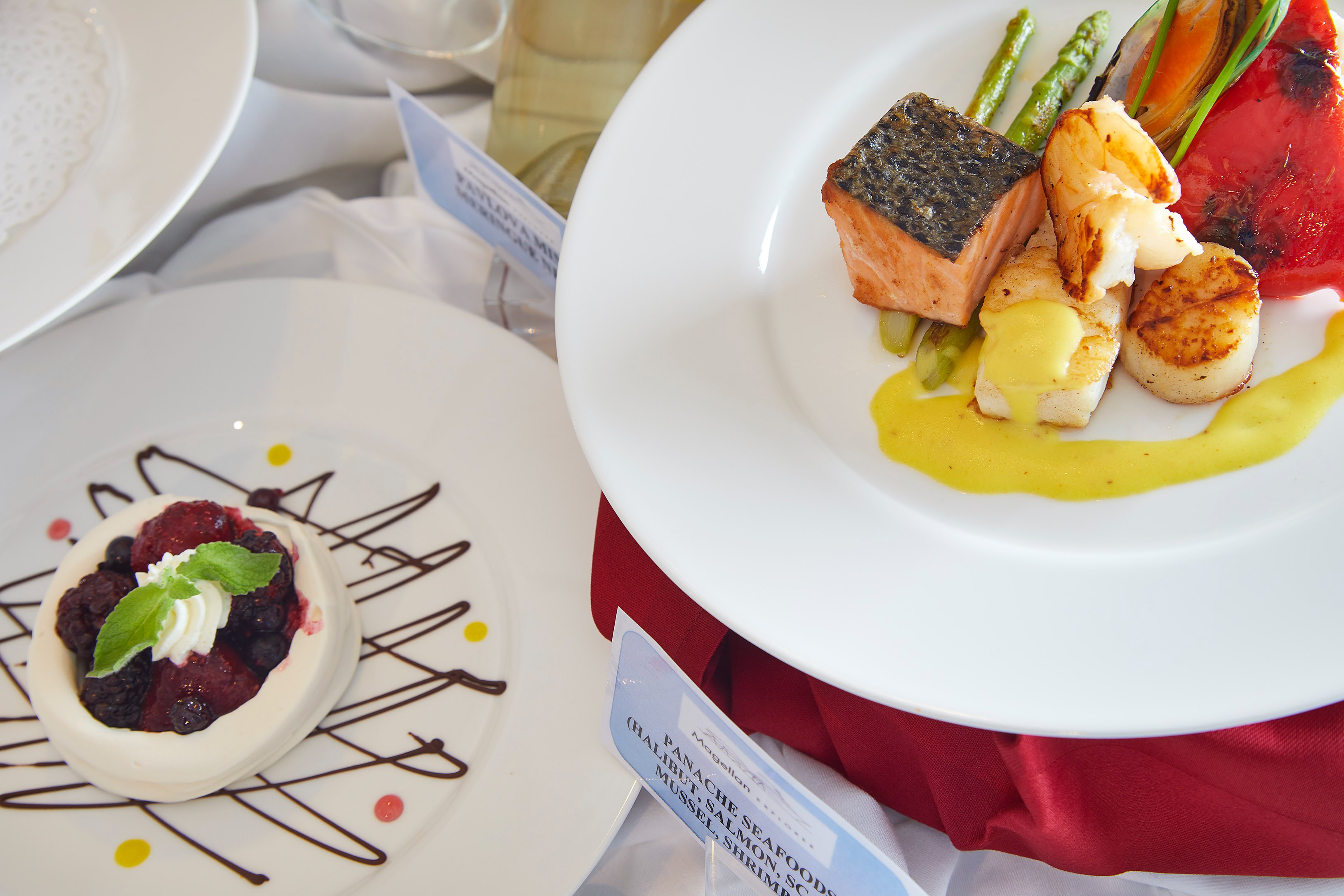 AQ-Antarctica21-Magellan-restaurant-food.jpg