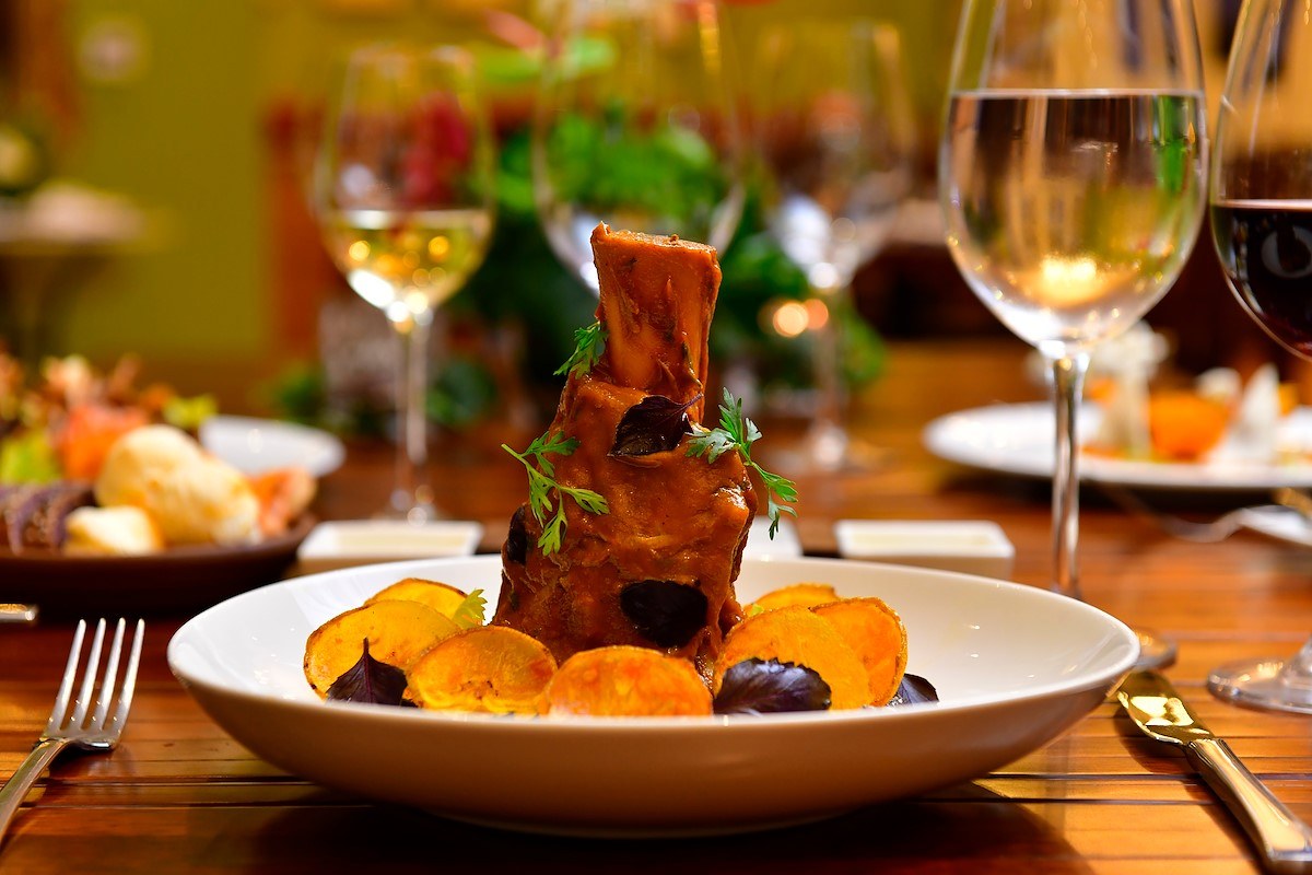 EC - Hotel del Parque - food.jpg
