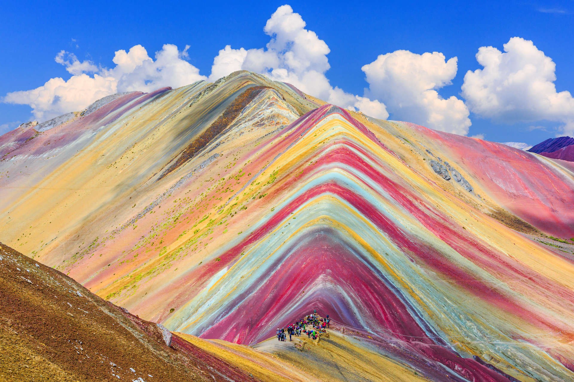 PE-Excursie-22066-rainbow-mountain-hike-Basistekst-compressed.jpg