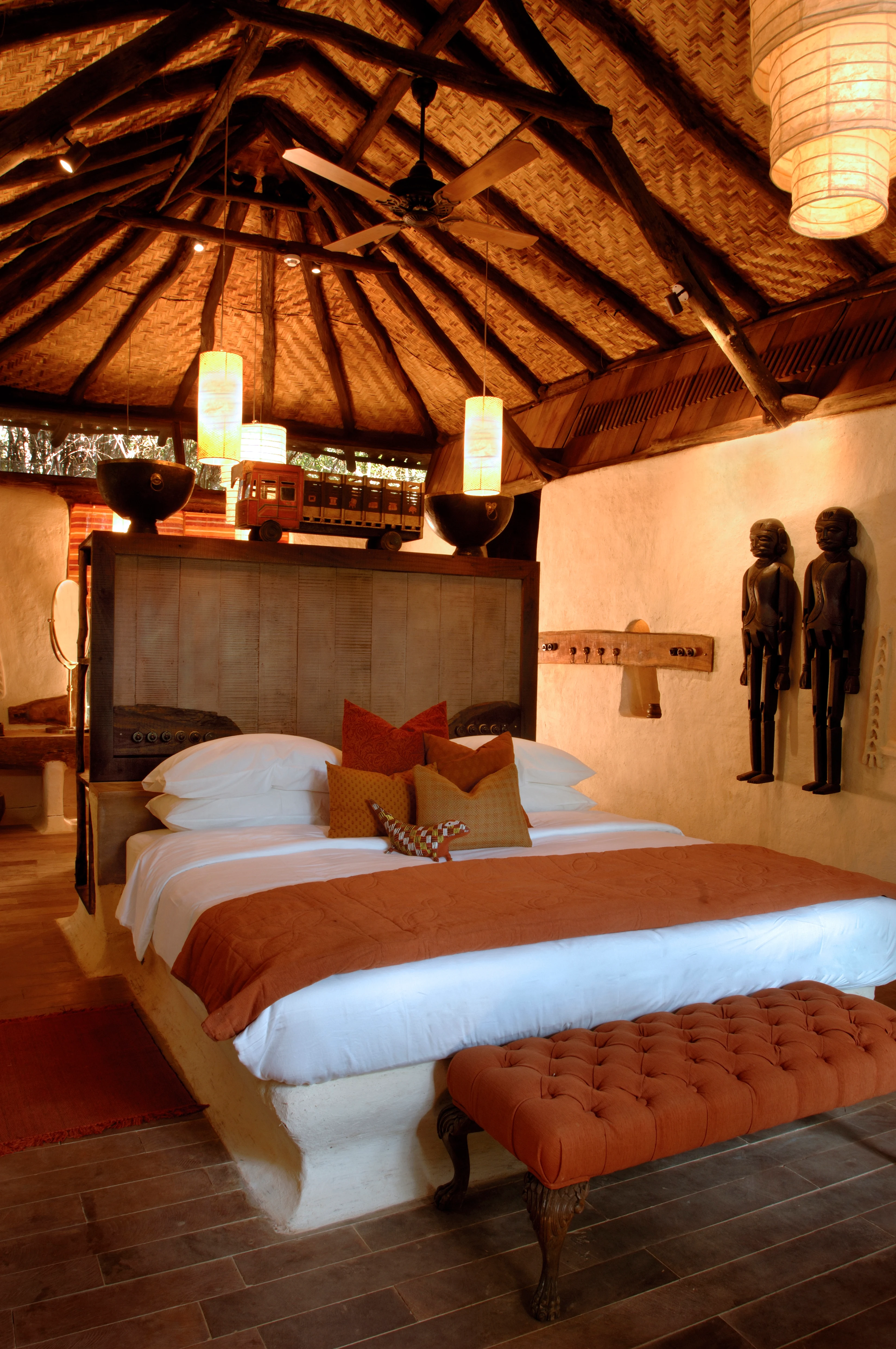 IN - Mahua Kothi Lodge - Mahua Kothi Suite Interior.webp