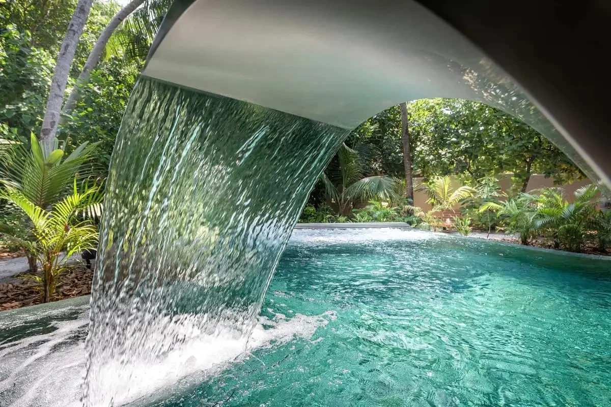 MV - Accommodatie - JOALI BEING - Wellbeing - Vitality Pool.webp