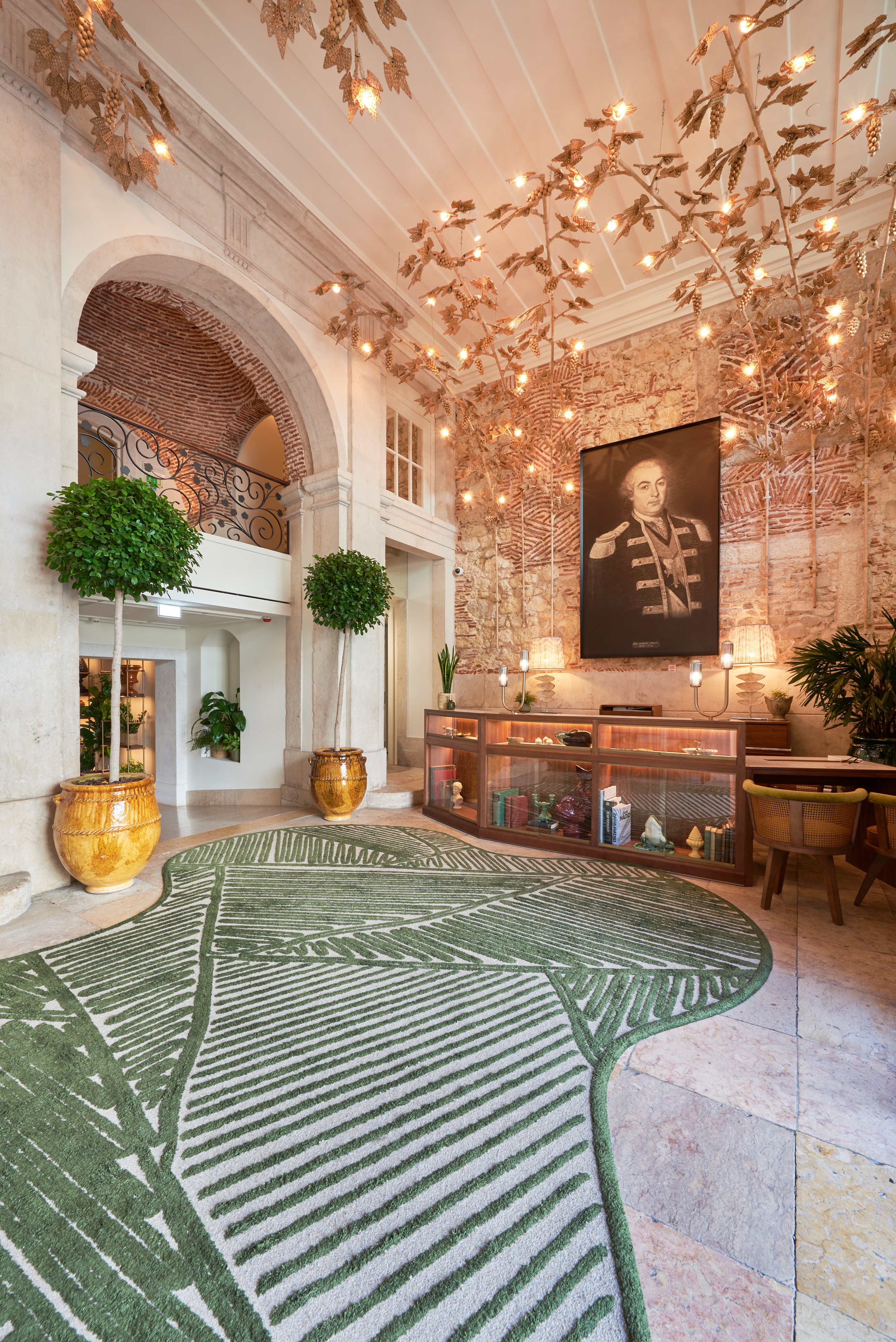 PT - Palacio Ludovice - Lobby.jpg