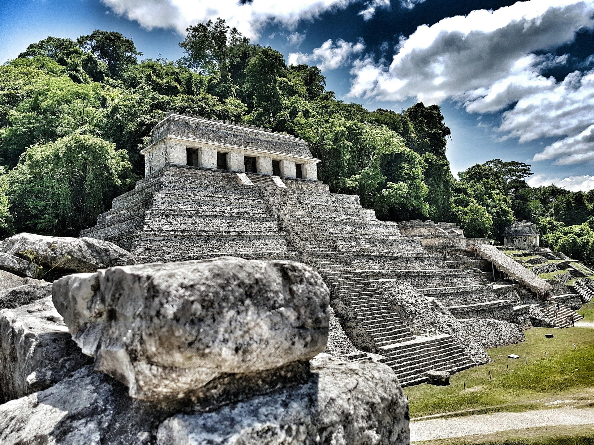 MX-Algemeen-tzito pyramid.jpg