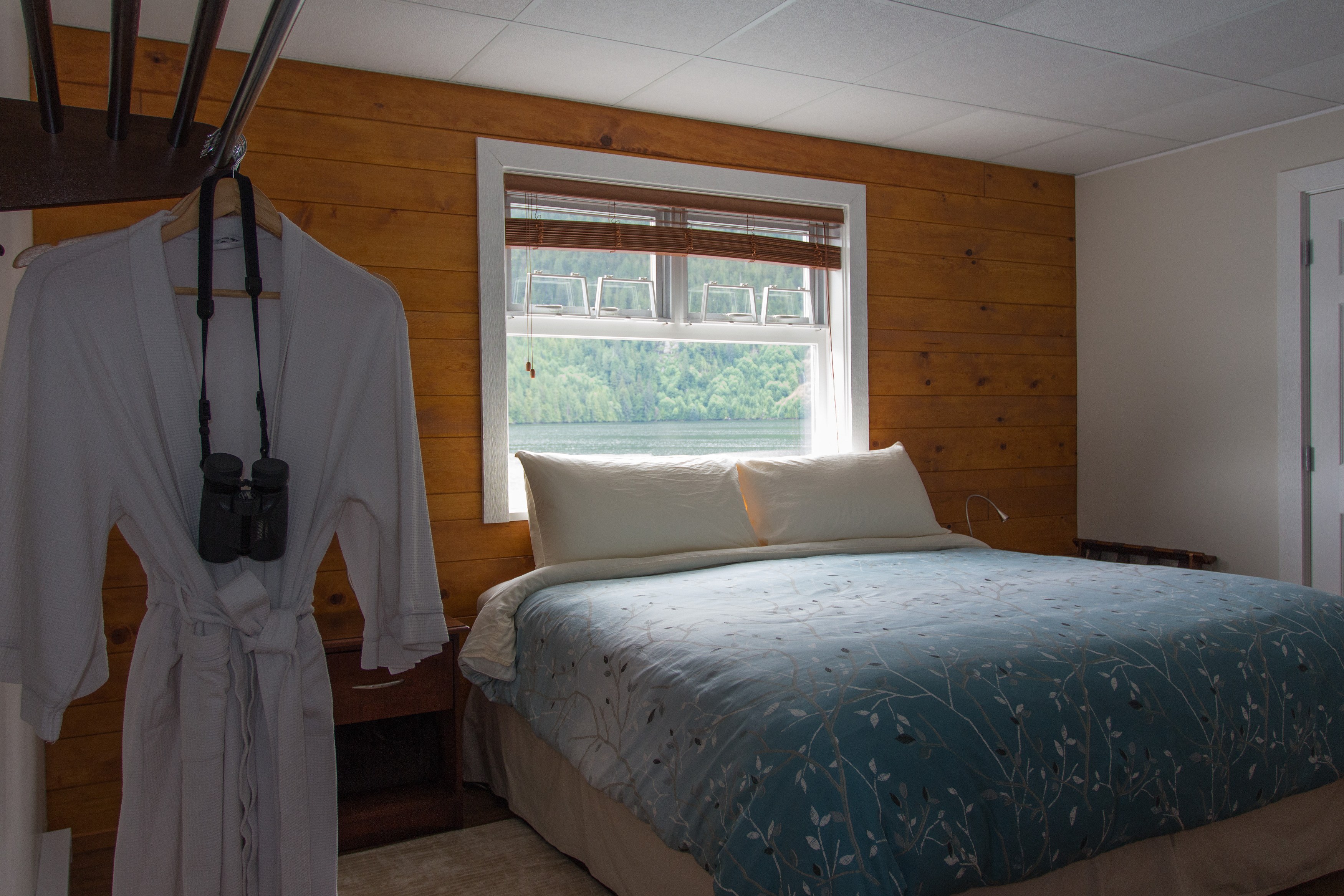 CA - Great Bear Lodge - Bedroom.jpg