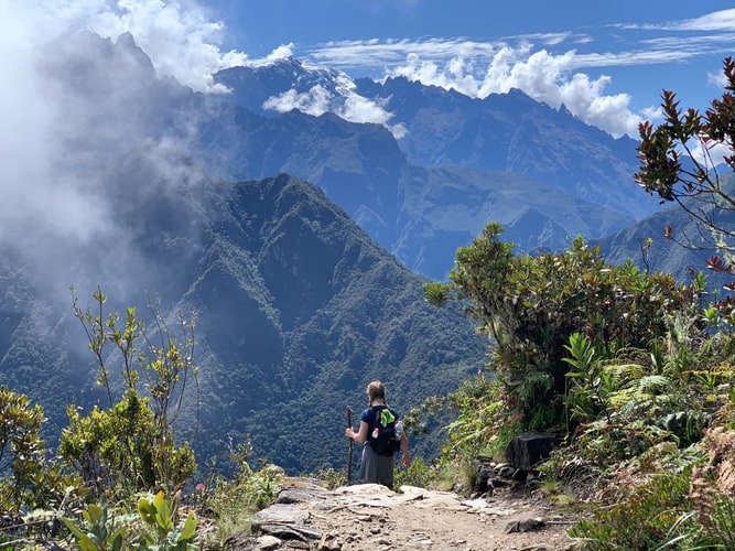 PE-Excursie-7063-Ollantaytambo-Cachiccata-Hike-plus-lunch-box-Basistekst-compressed.jpg