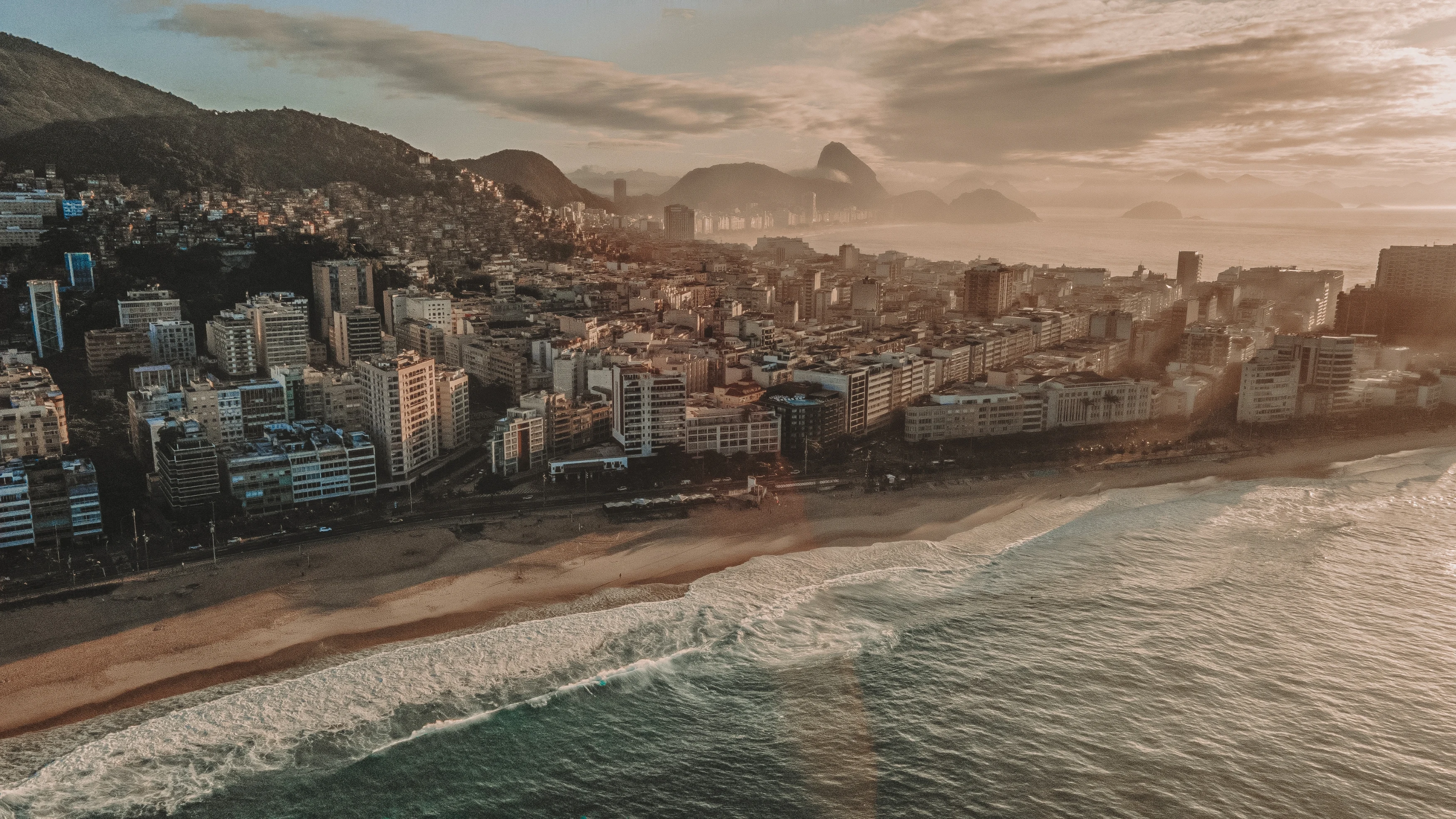 BR-accommodatie-Rio-de-janeiro-Fasano-view-beach.webp