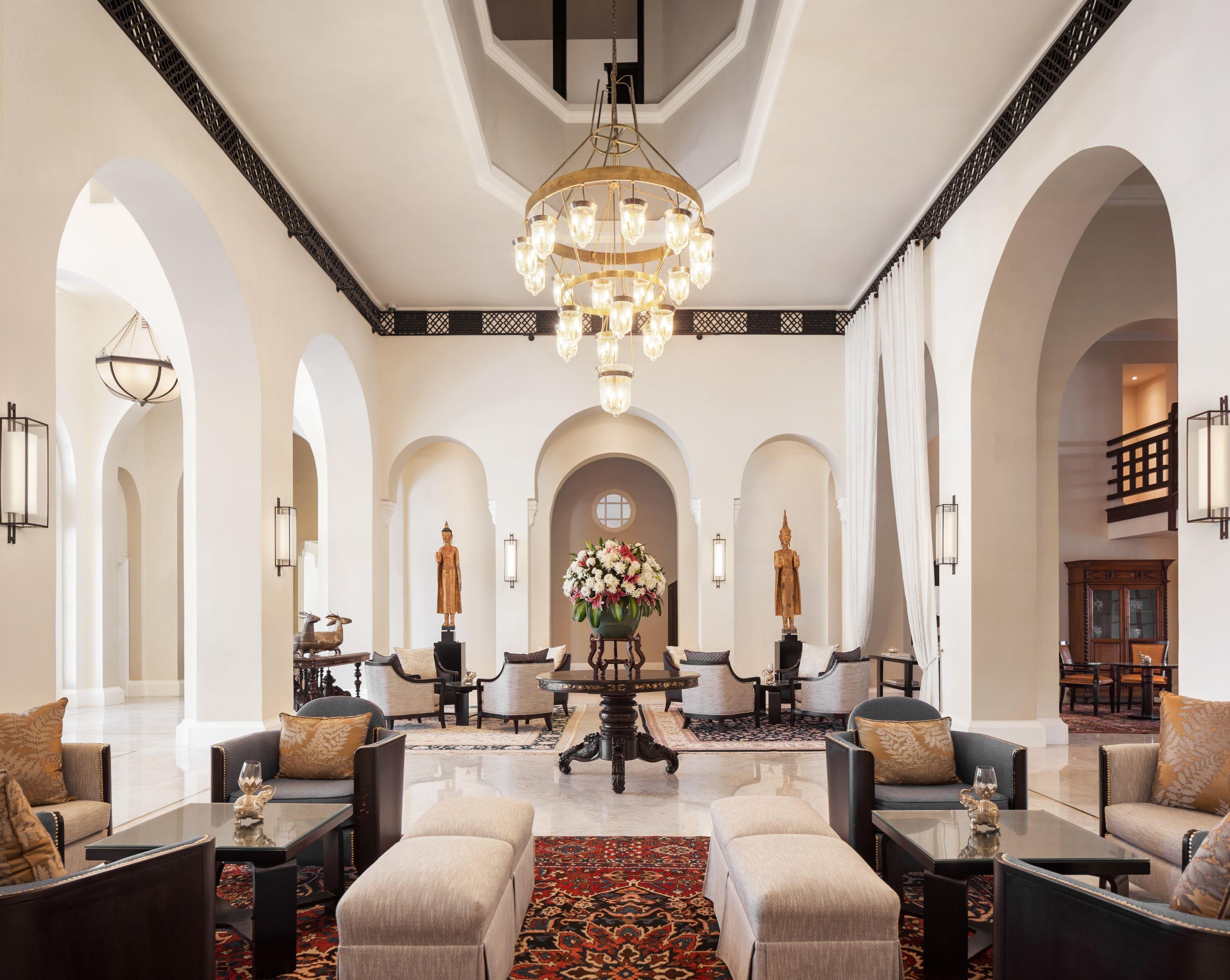 KH - Raffles le Royal - Lobby 2.jpg