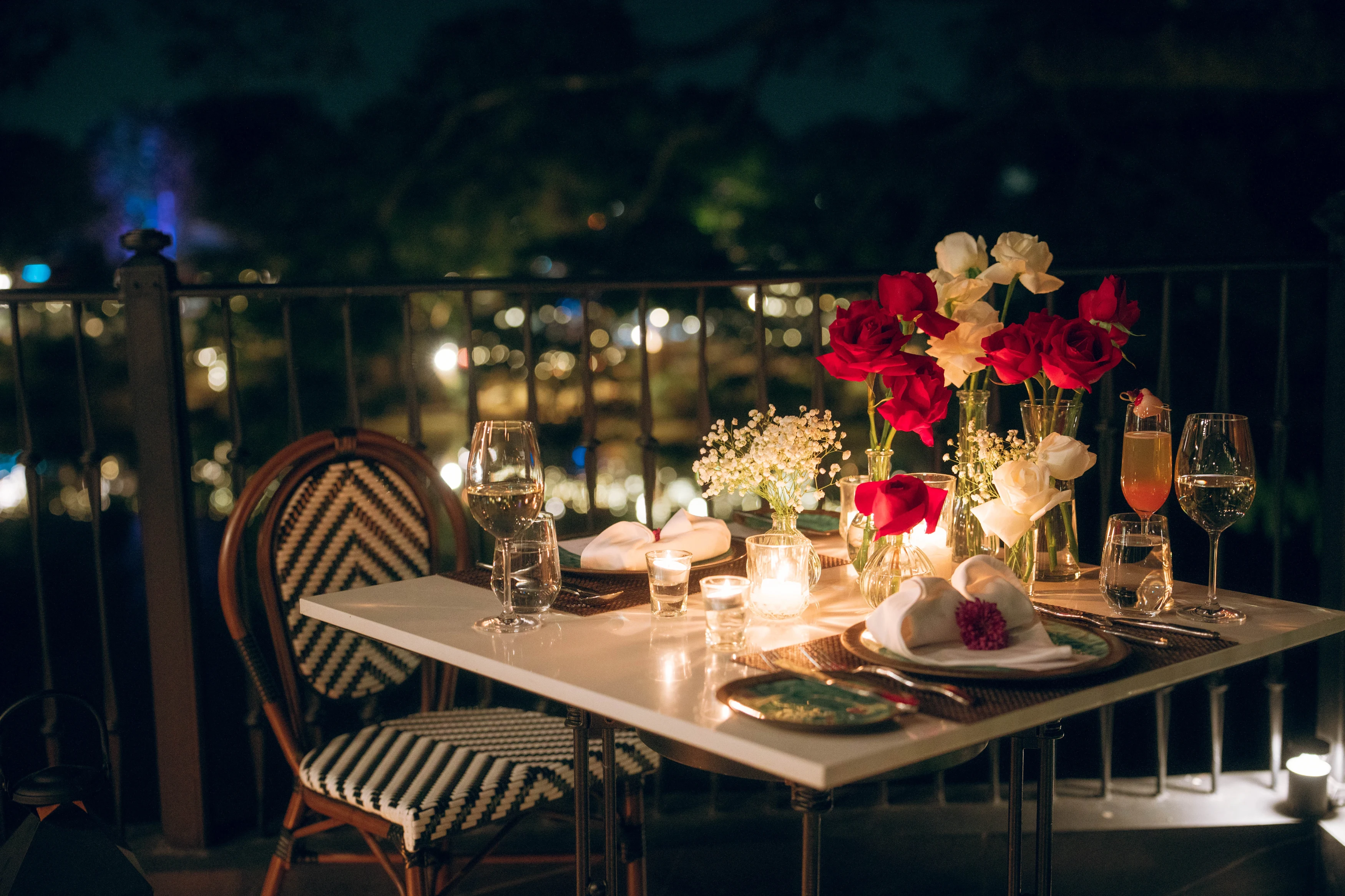 Na Nirand - Glasshouse Dinner.webp