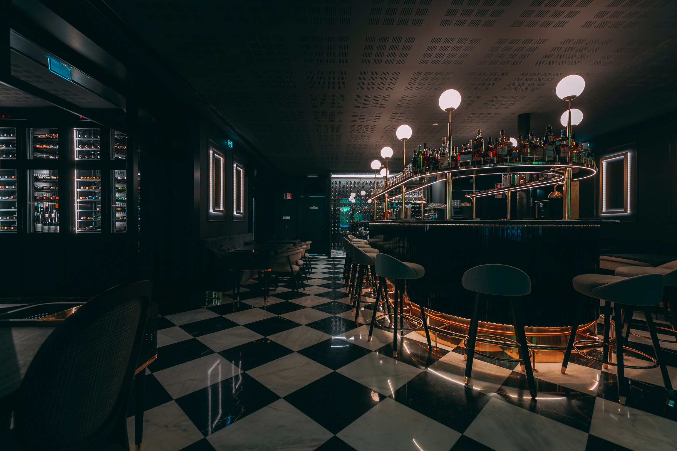PT - Torel Palace Porto - Blind Restaurant.jpg