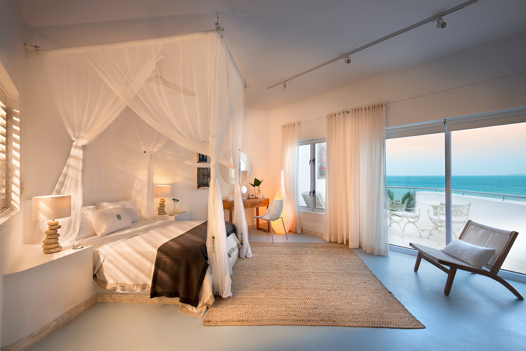 MZ - Santorini - Main Villa - Bedroom 4.jpg