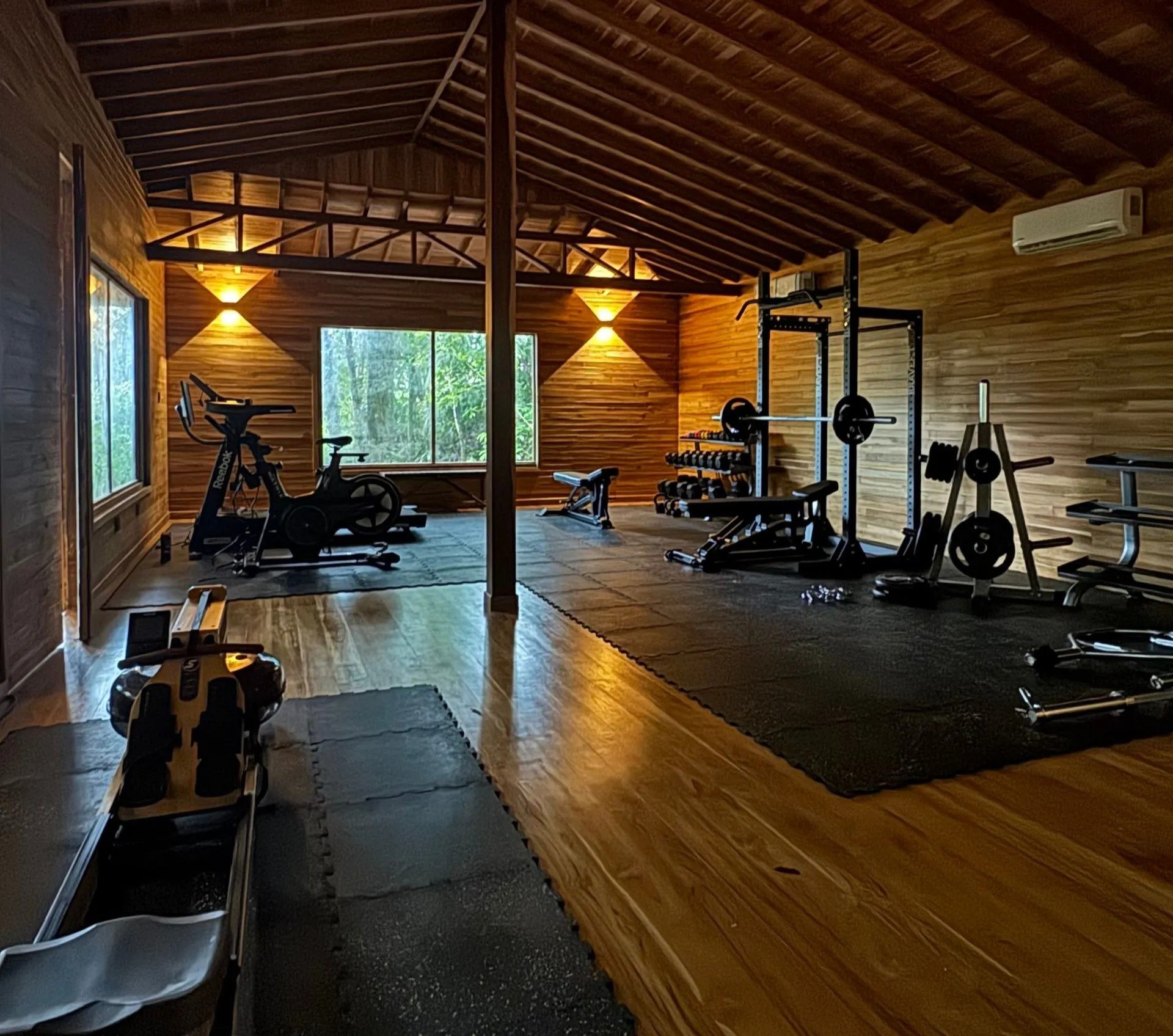 CO - Accommodatie - Black Sands Lodge - Gym.jpg