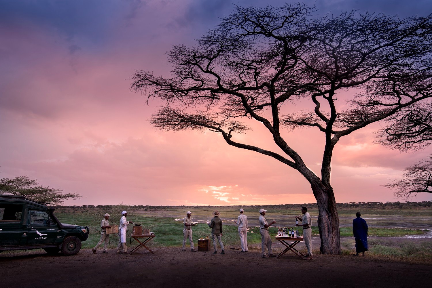 TZ-andBeyond-Serengeti-Under-Canvas-Sundowners.jpg