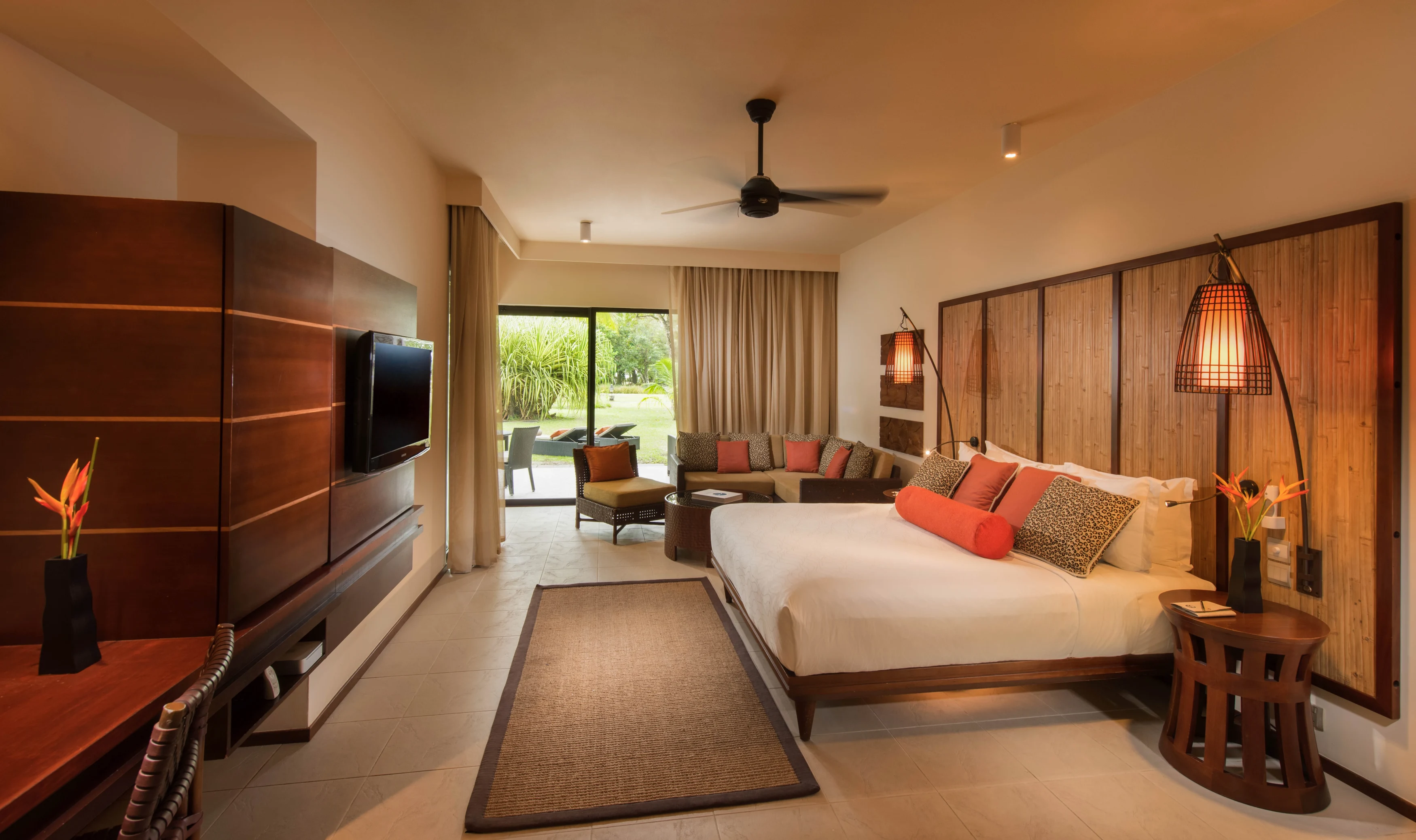 SC-Ephelia-Resort-Senior-Suite (2).webp