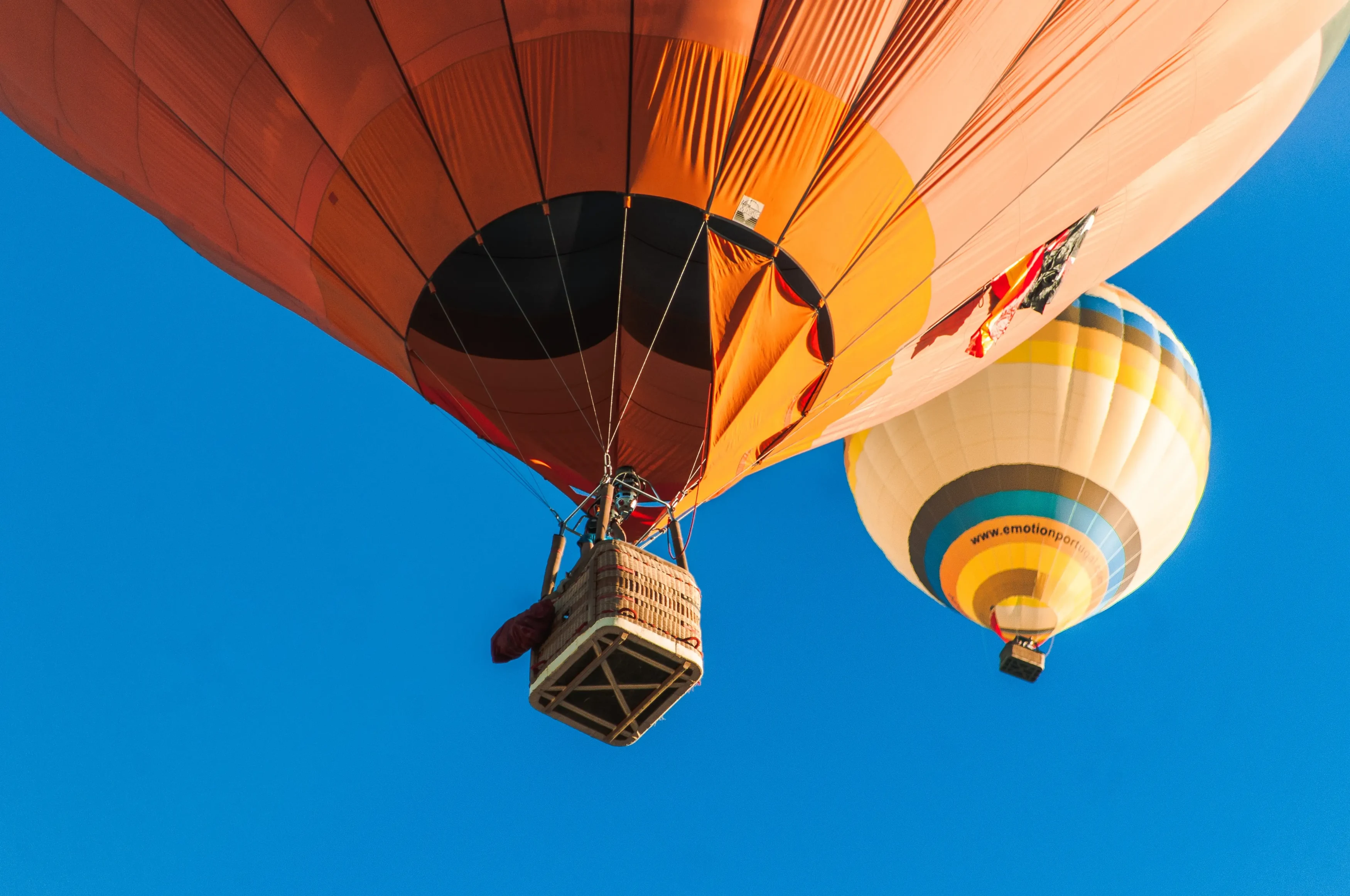 PT - Alentejo - Hot Air Ballooning.webp