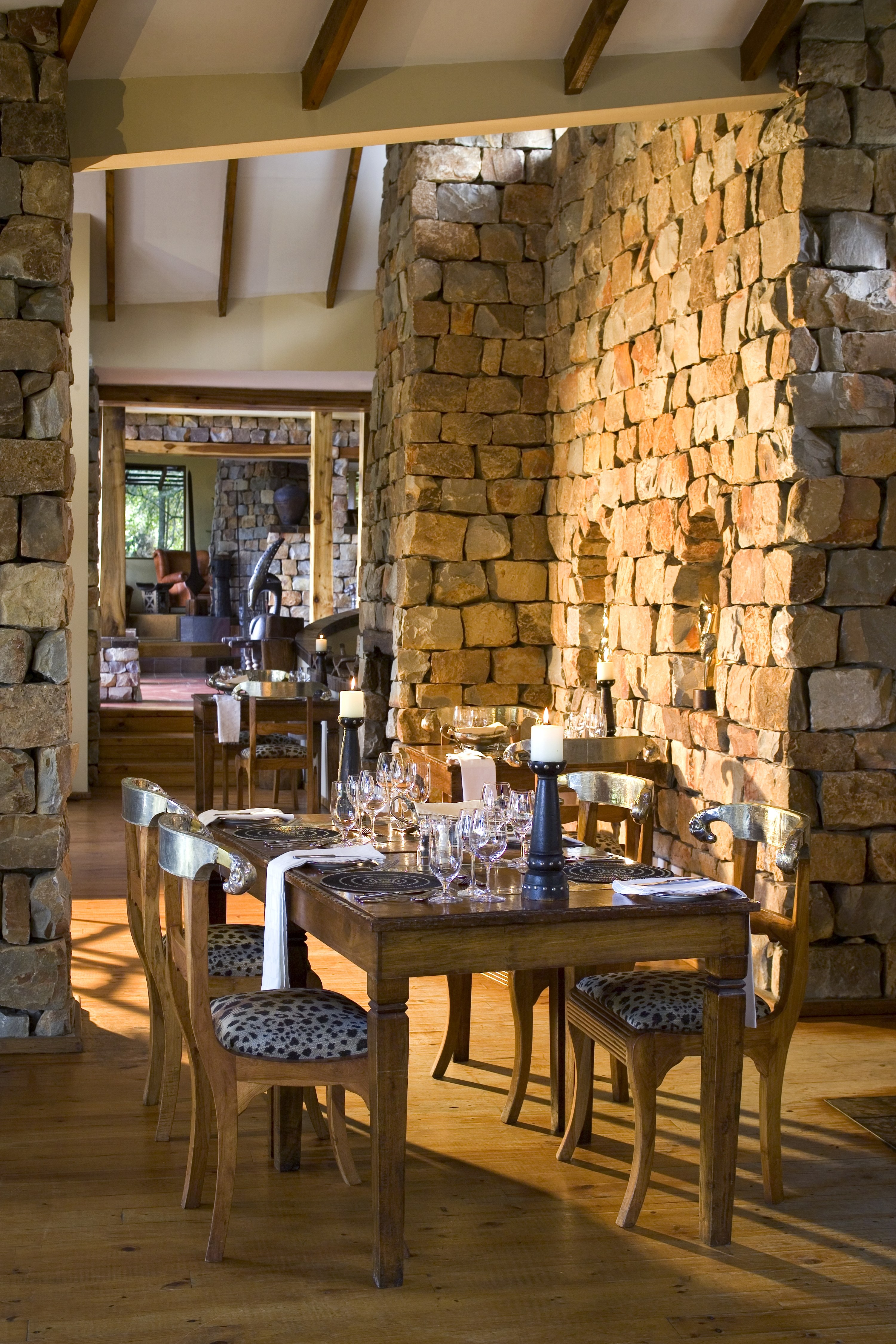 ZA - Tsala Treetop Lodge - dining room.JPG