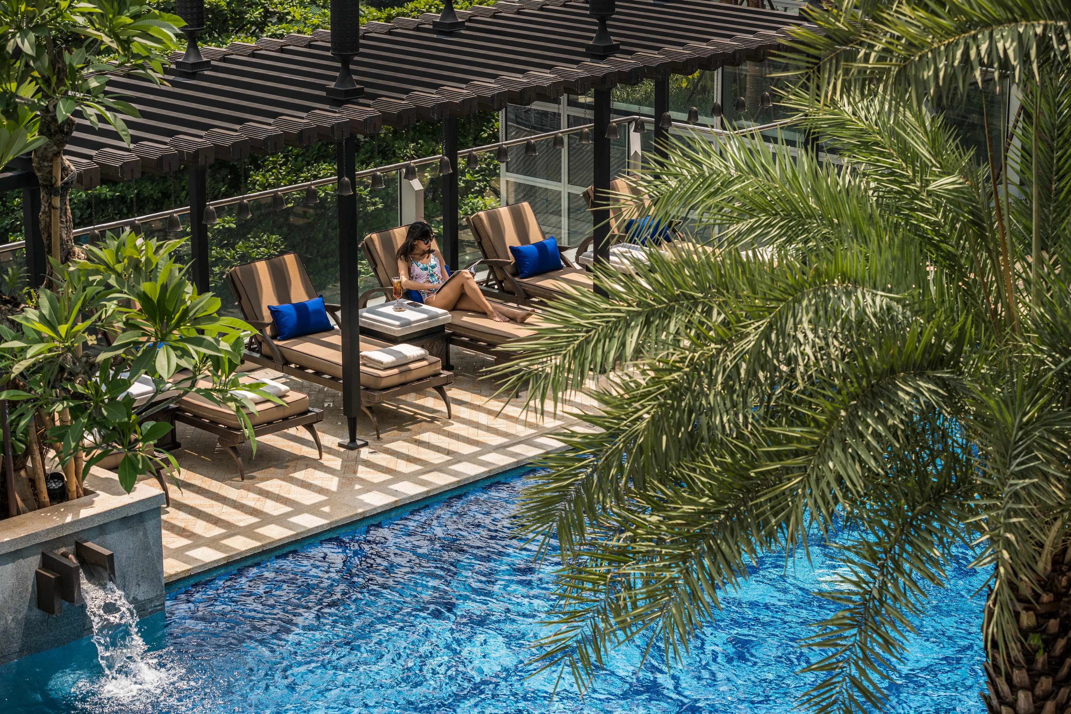 ID-Accommodatie-Four-Seasons-Jakarta-Pool.webp