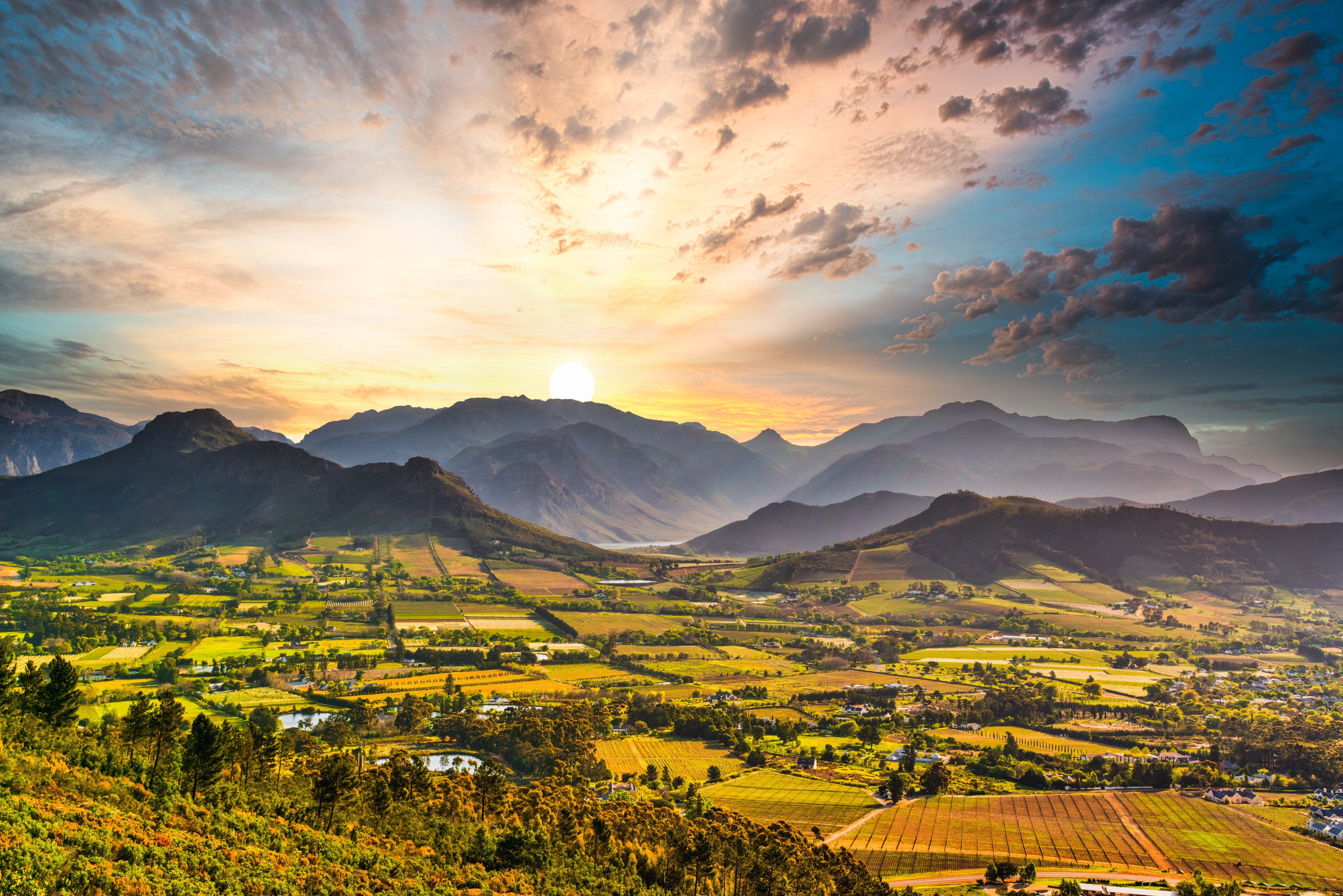 ZA-Shutterstock-Franschhoek Sunset.jpg