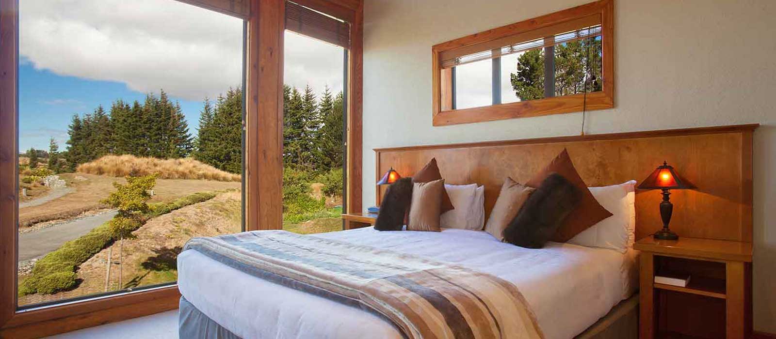 NZ - Fiordland Lodge - Bedroom.jpg