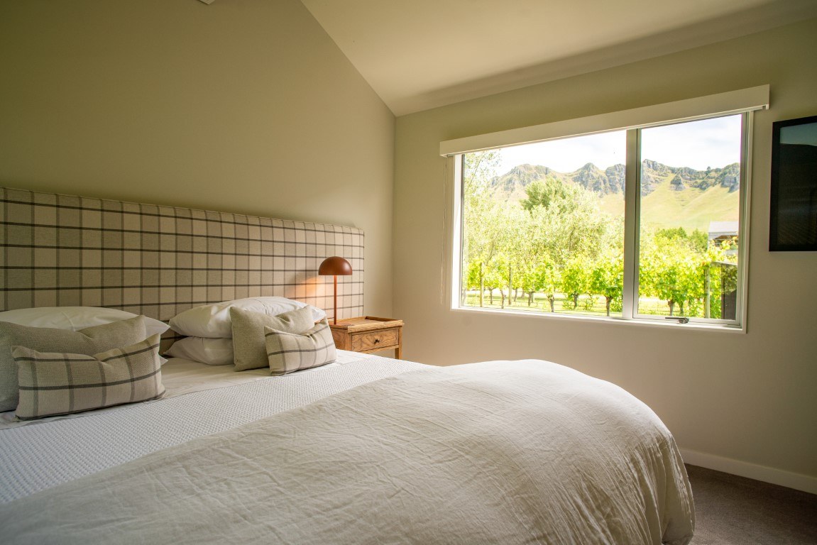 NZ-Accommodatie-Craggy-Range-Garden-Lodge-Bedroom.jpg