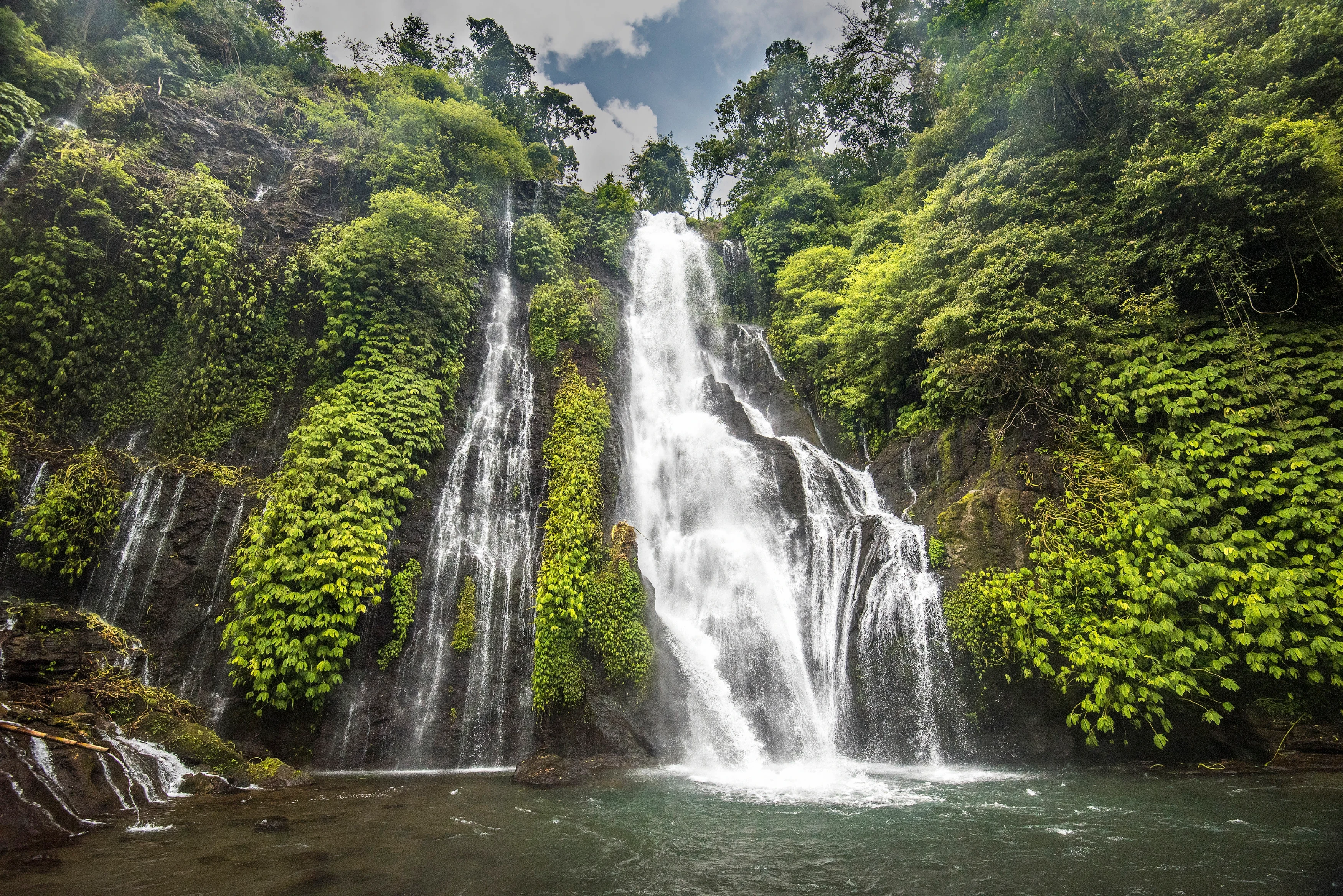 IN - Munduk Moding Plantation - Activities - Banyumala Waterfall (2).webp